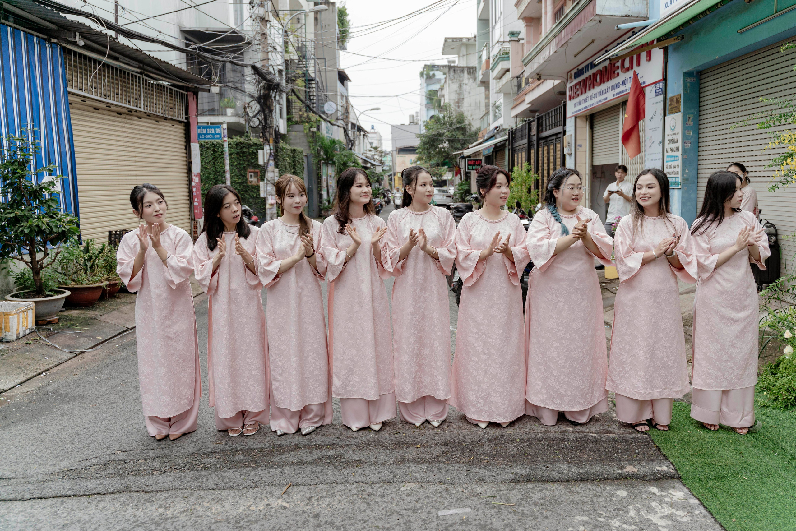JOE & MIA. WEDDING PHOTOGRAPHER IN VIETNAM