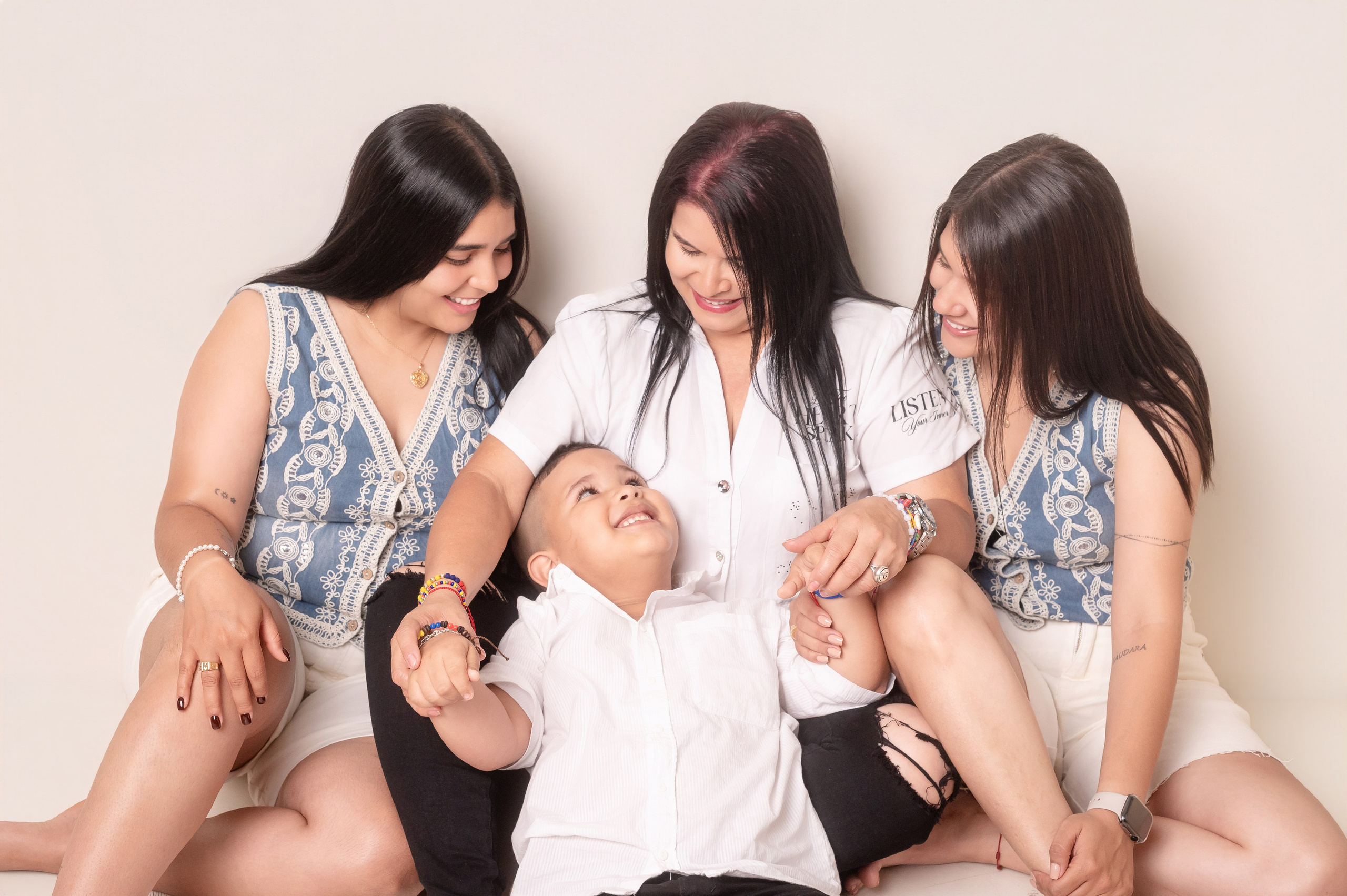 Fotos de estudio con Familias!. Www.dresalgadophoto.com