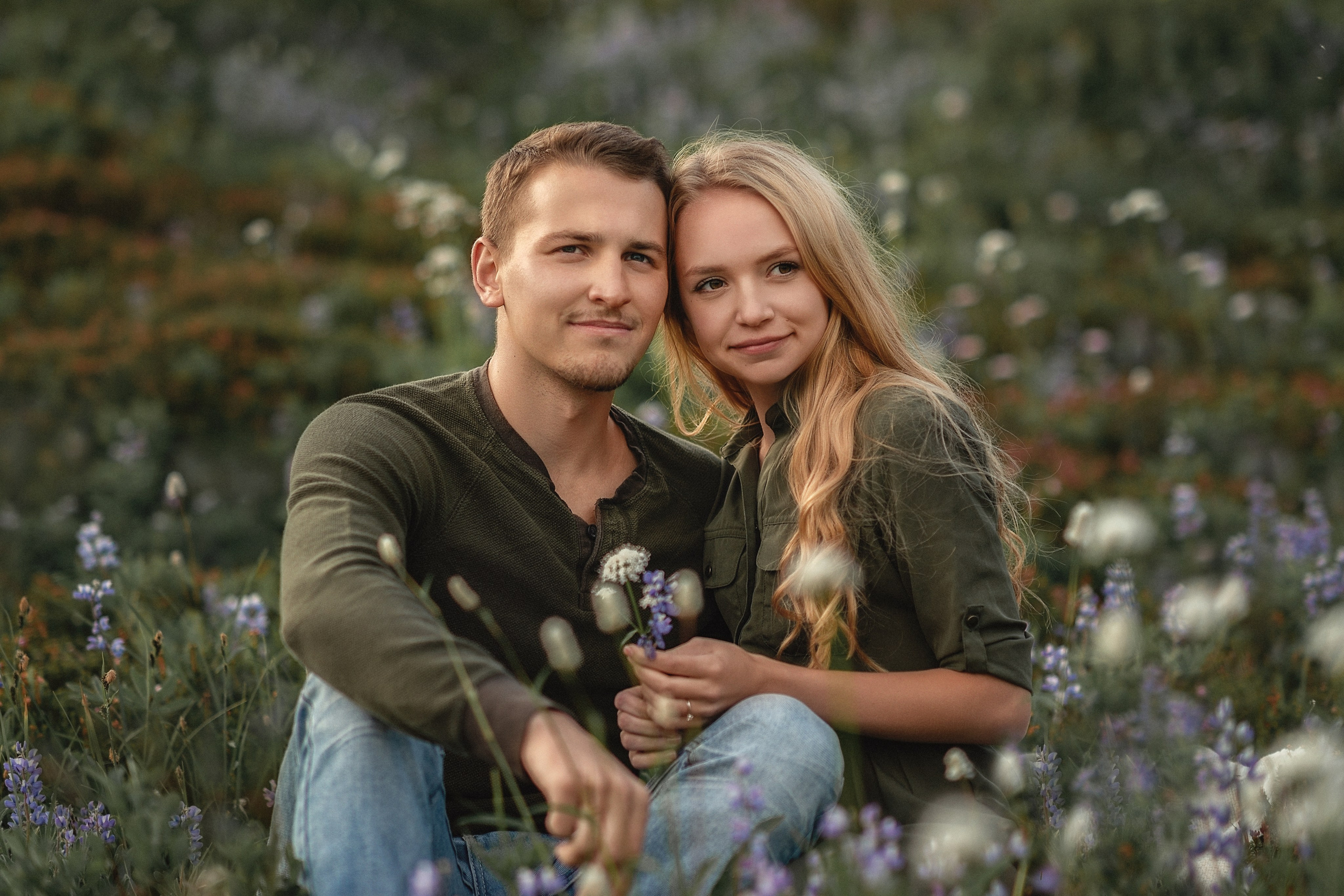 Aleks & Vika. Wedding & family photography in Seattle area. Helen Michelle photographer