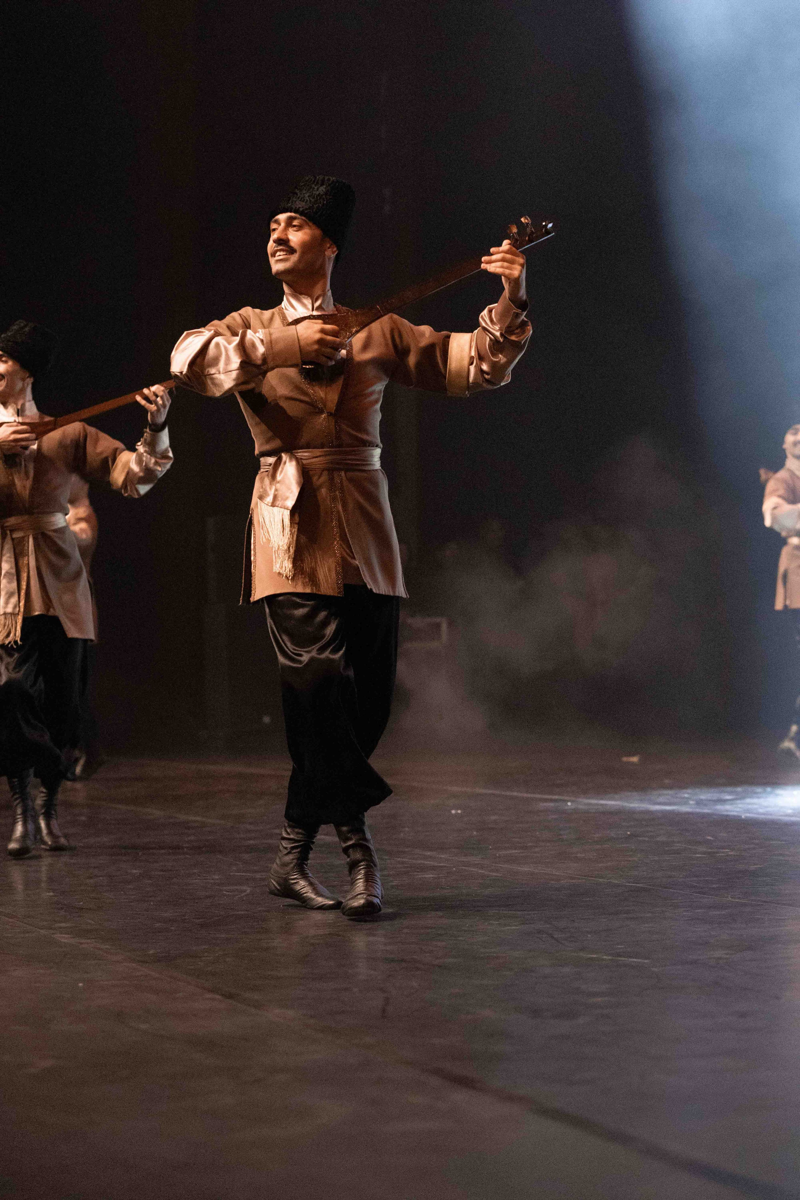 STATE DANCE ENSEMBLE. Wedding&Event photographer Ismail Rzayev in Baku