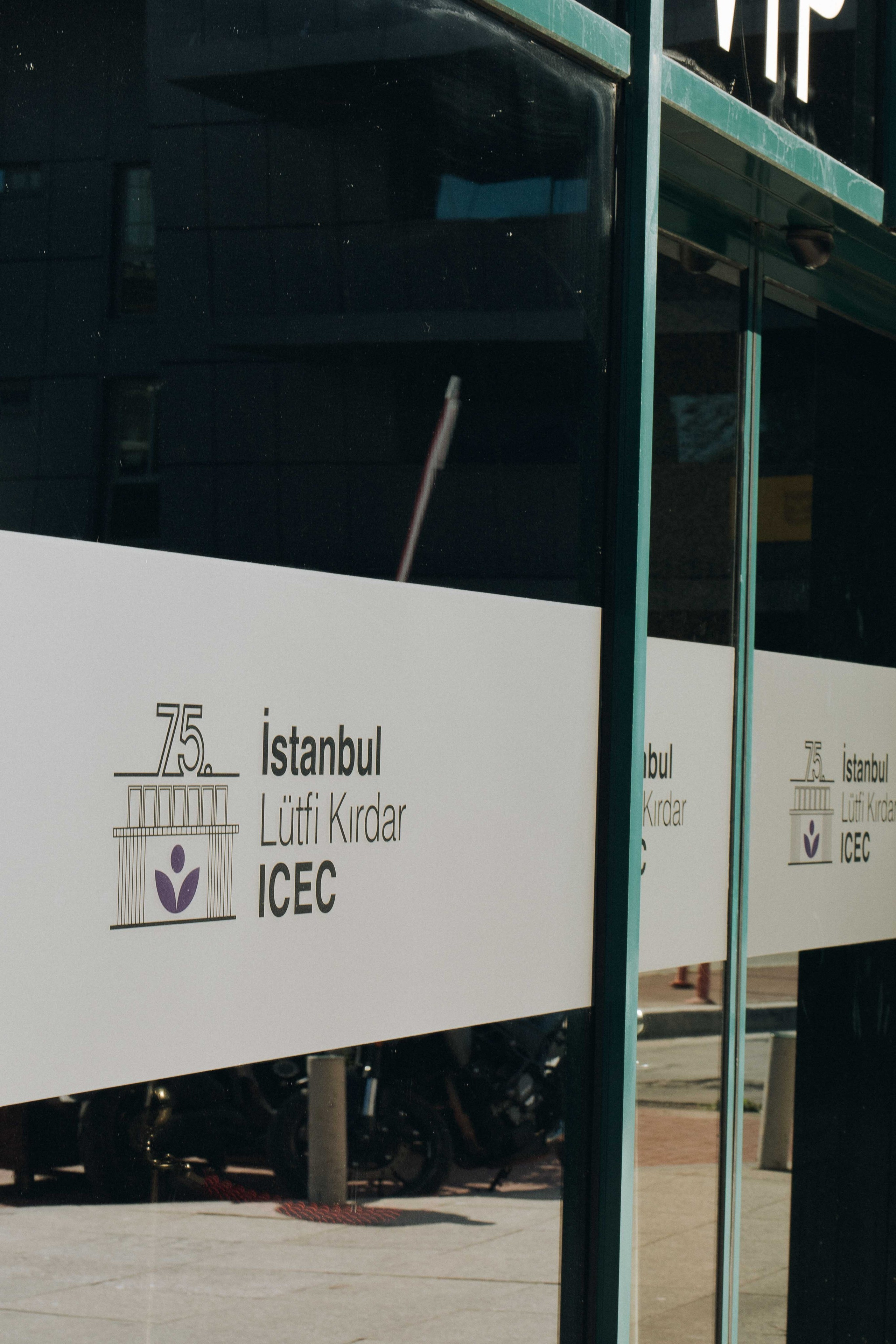 The Tchaikovsky Academic Grand Symphony Orchestra in Istanbul. Wedding&Event photographer Ismail Rzayev in Baku