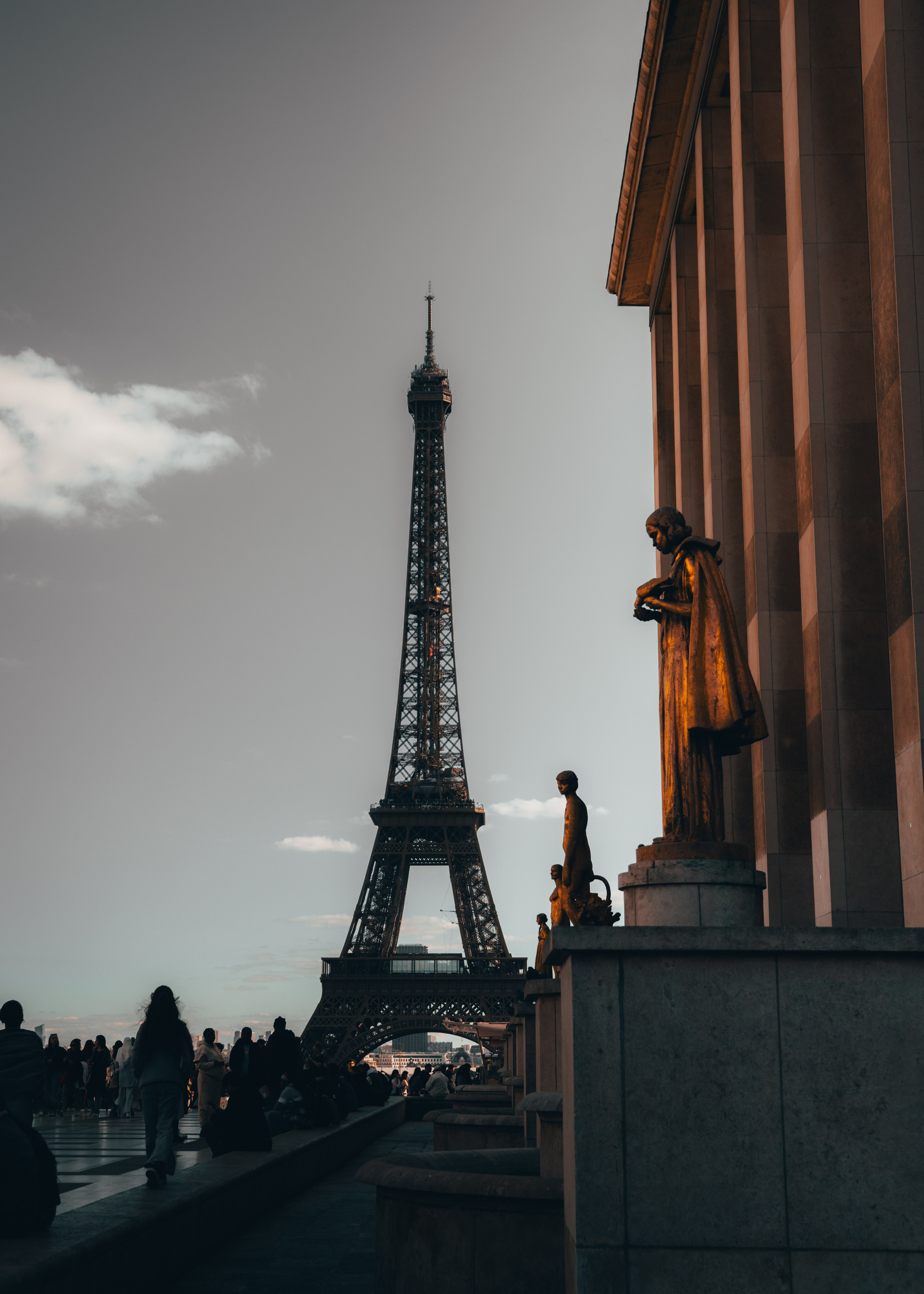 Dažādas fotogrāfijas. Sajūtu un mirkļu fotogrāfs no Rīgas, Mārtiņš Babris