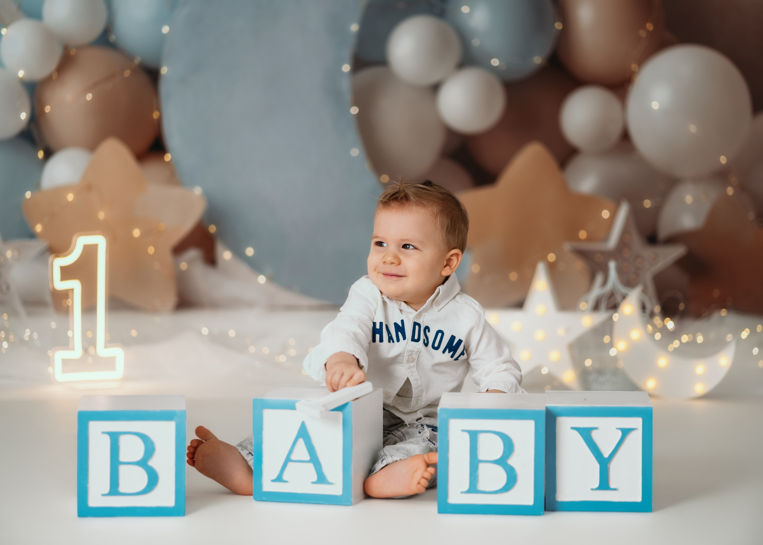 decak na cake smash fotografisanju u beogradu