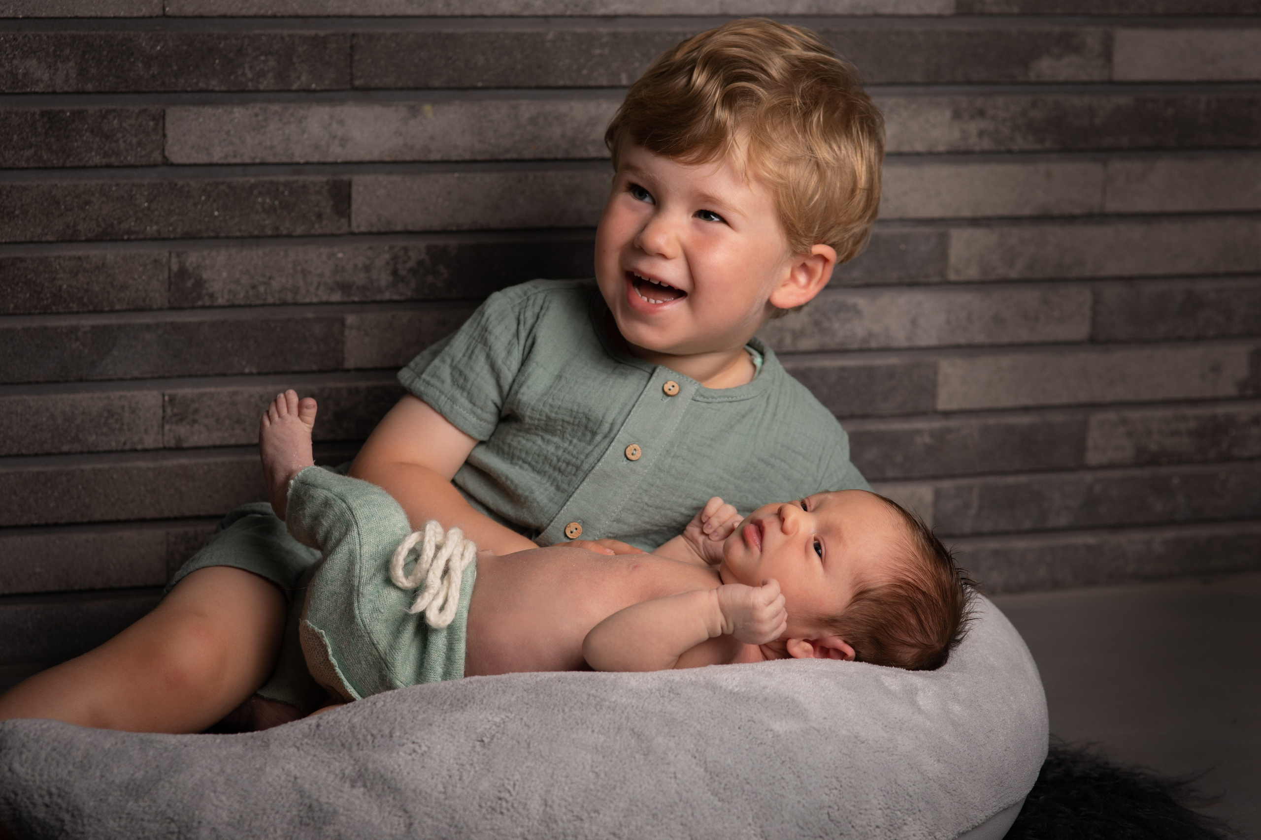 NEWBORN / LIFESTYLE INDOOR. Fotografin und Videografin im Raum Osnabrück und Emsland Alla