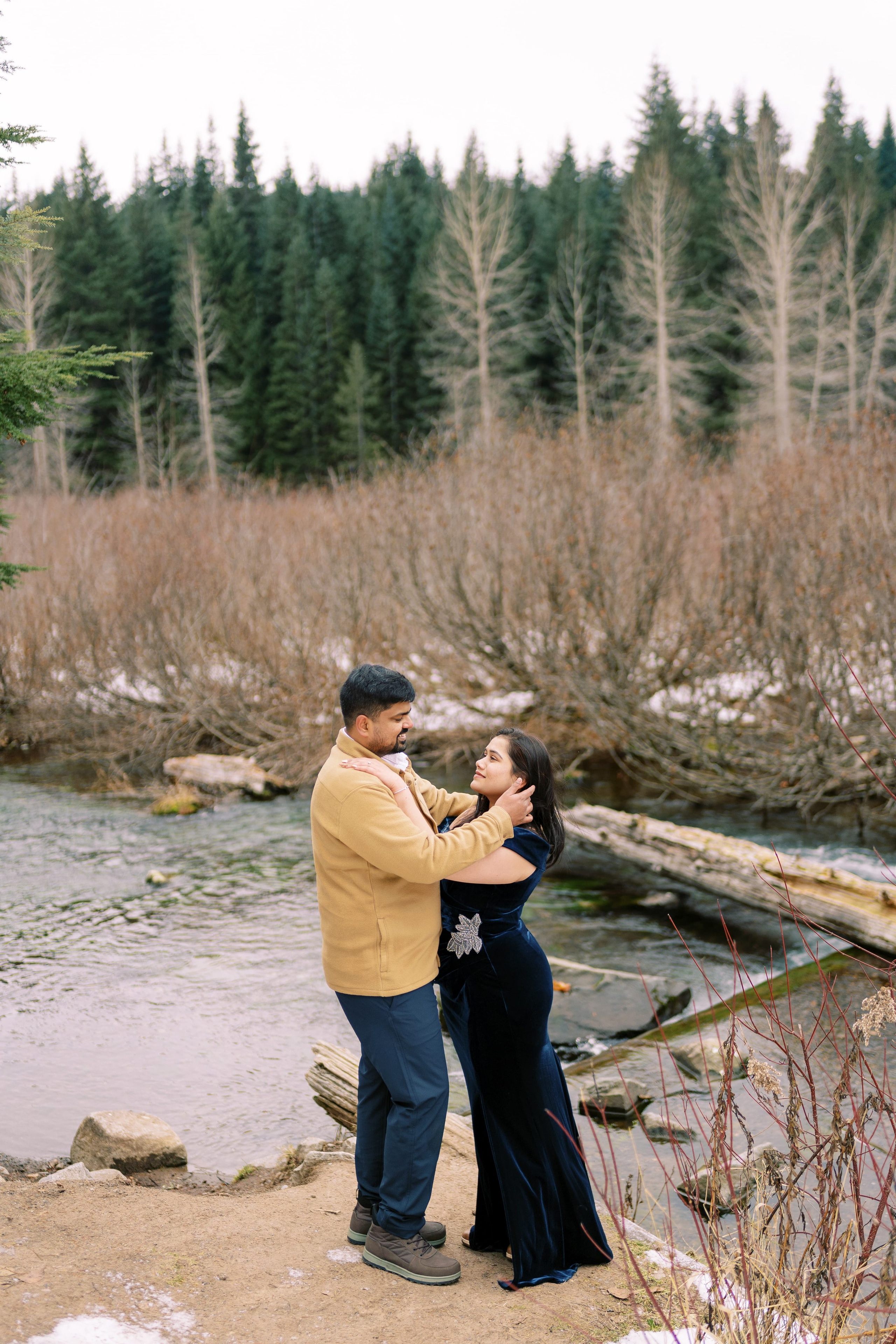 Engagement photoshoot. Date & TJ. Gold Creek Pond. December 2024. EVAN ARISTOV WEDDING PHOTOGRAPHY — Seattle Wedding Photographer