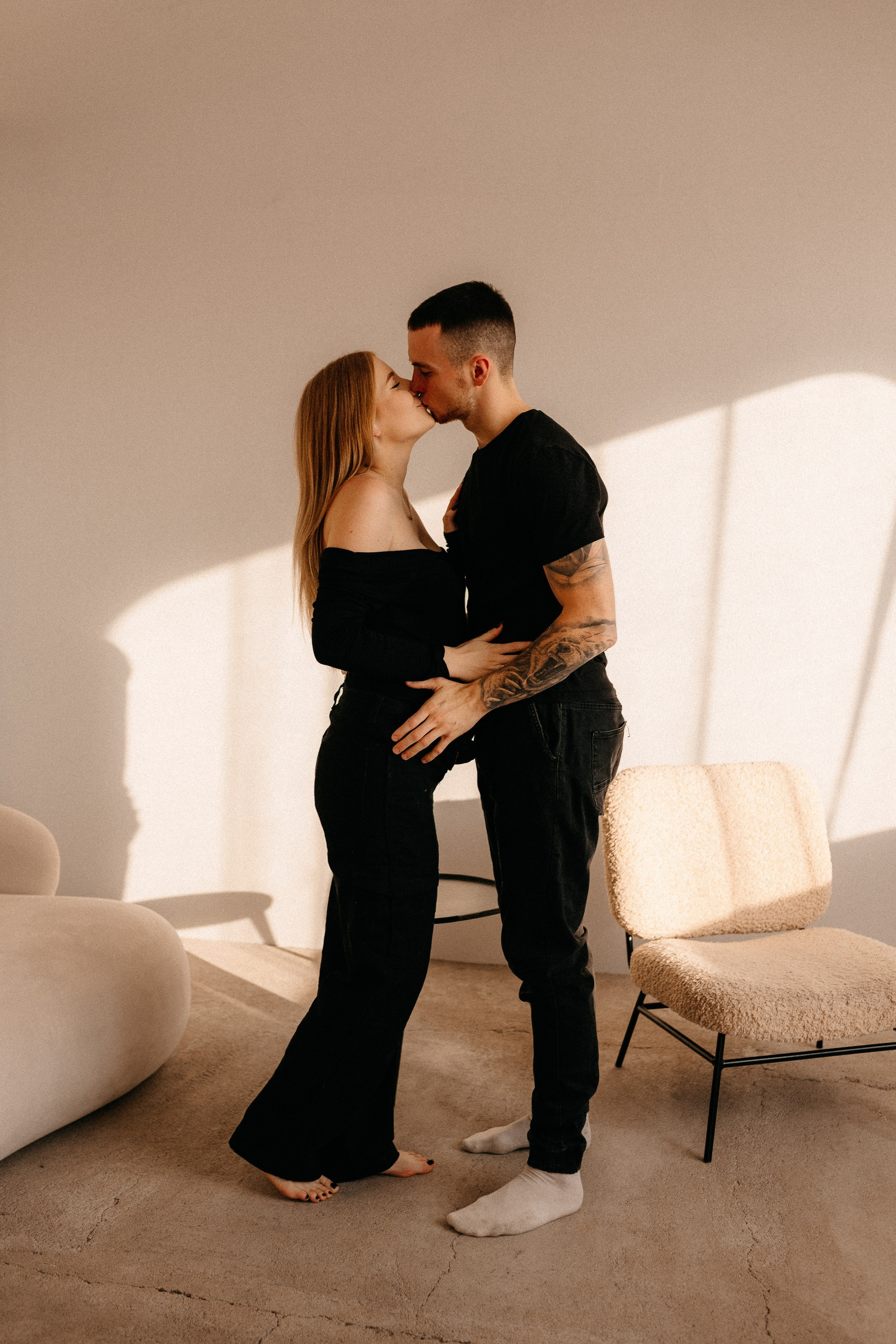 Pełna emocji fotografia sesja ciążowa lifestyle | Natalia Malinowska Fotografia | Augustów Warszawa. Natalia Malinowska Fotografia | Fotograf ślubny i rodzinny Augustów Warszawa