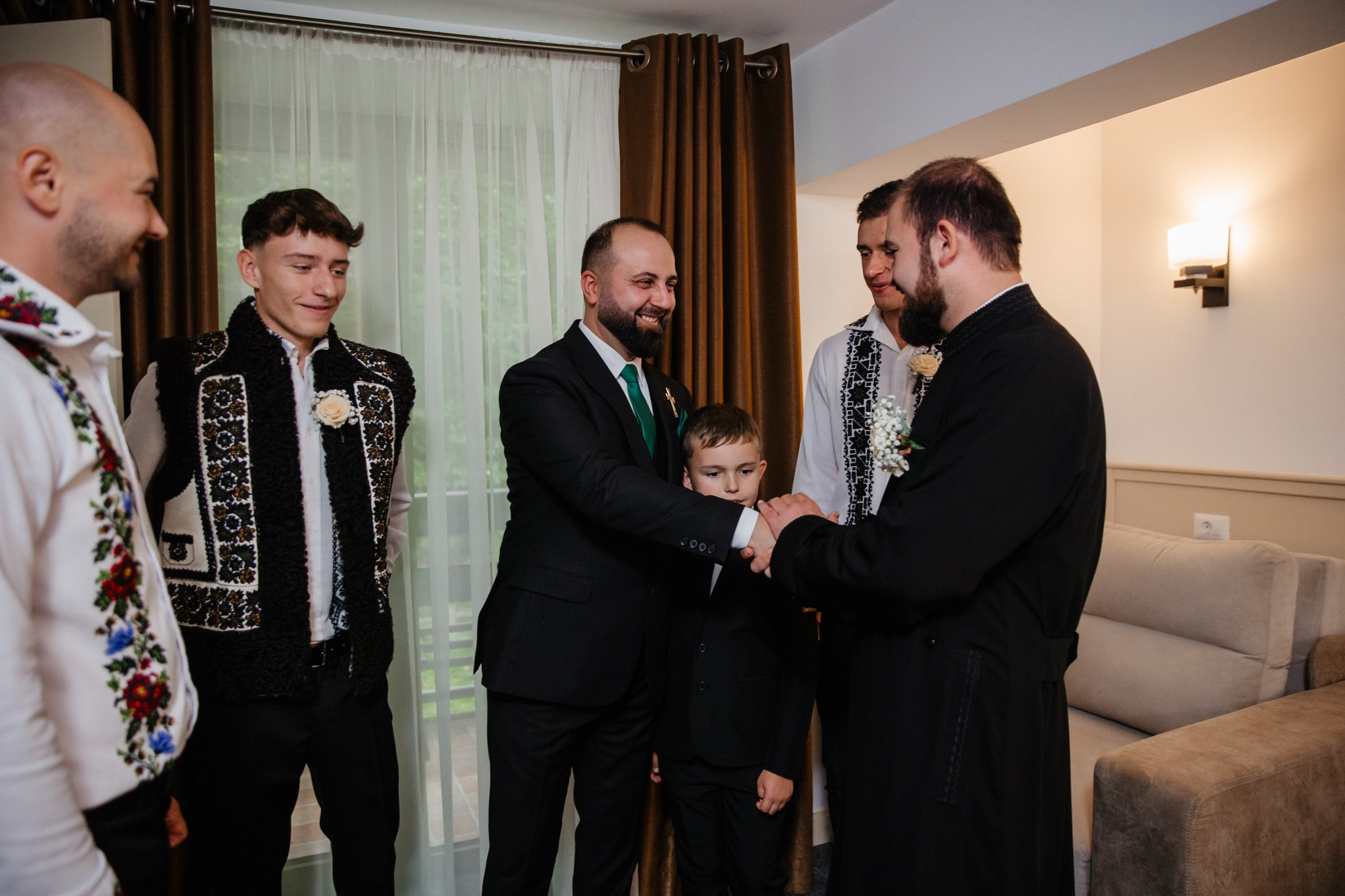 Nunta de Poveste la Sucevița: Cristi și Andreea. Servicii foto-video profesionale, pentru momente de neuitat