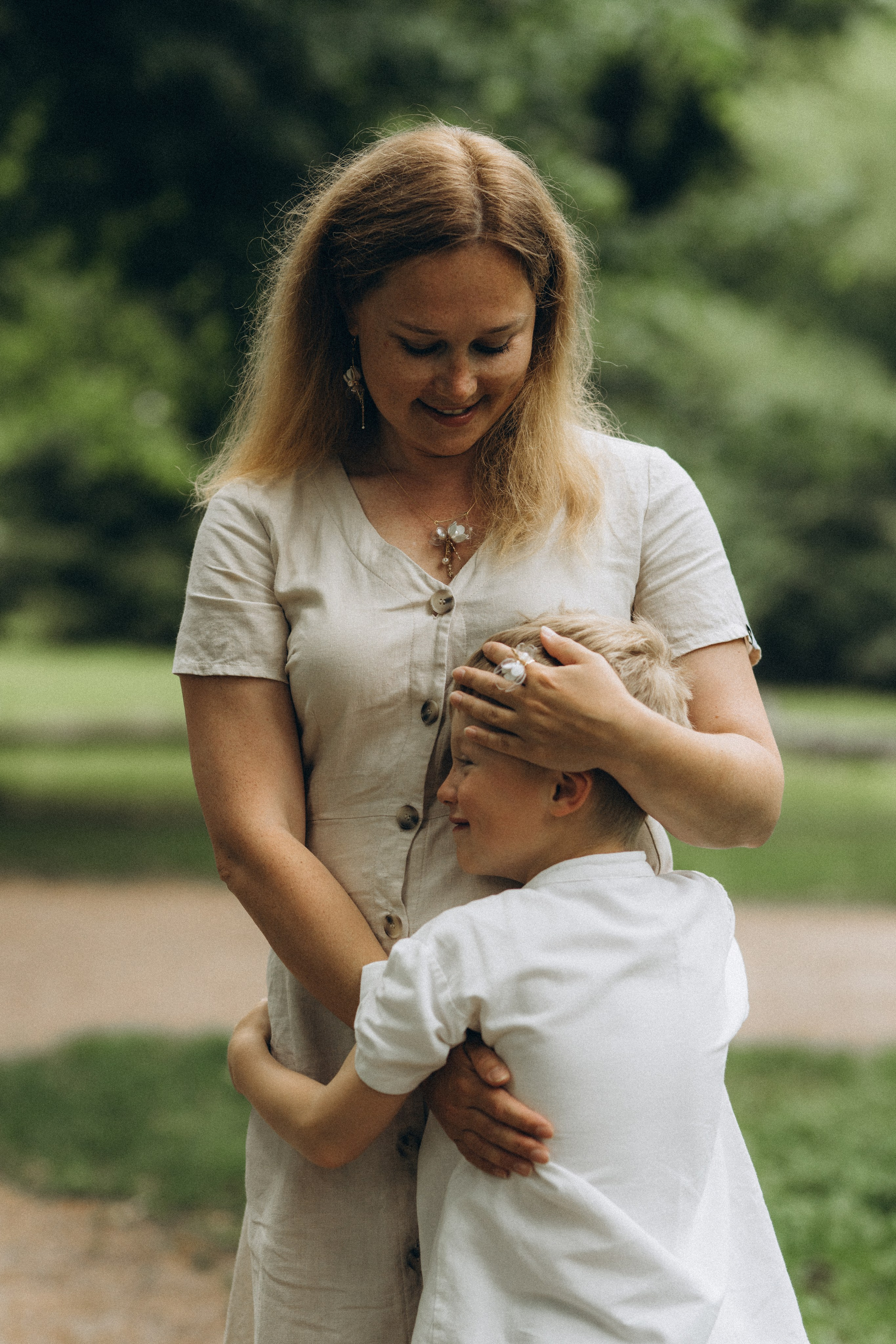 Kaivopuisto. Wedding and potrait photographer in Helsinki Vickan O