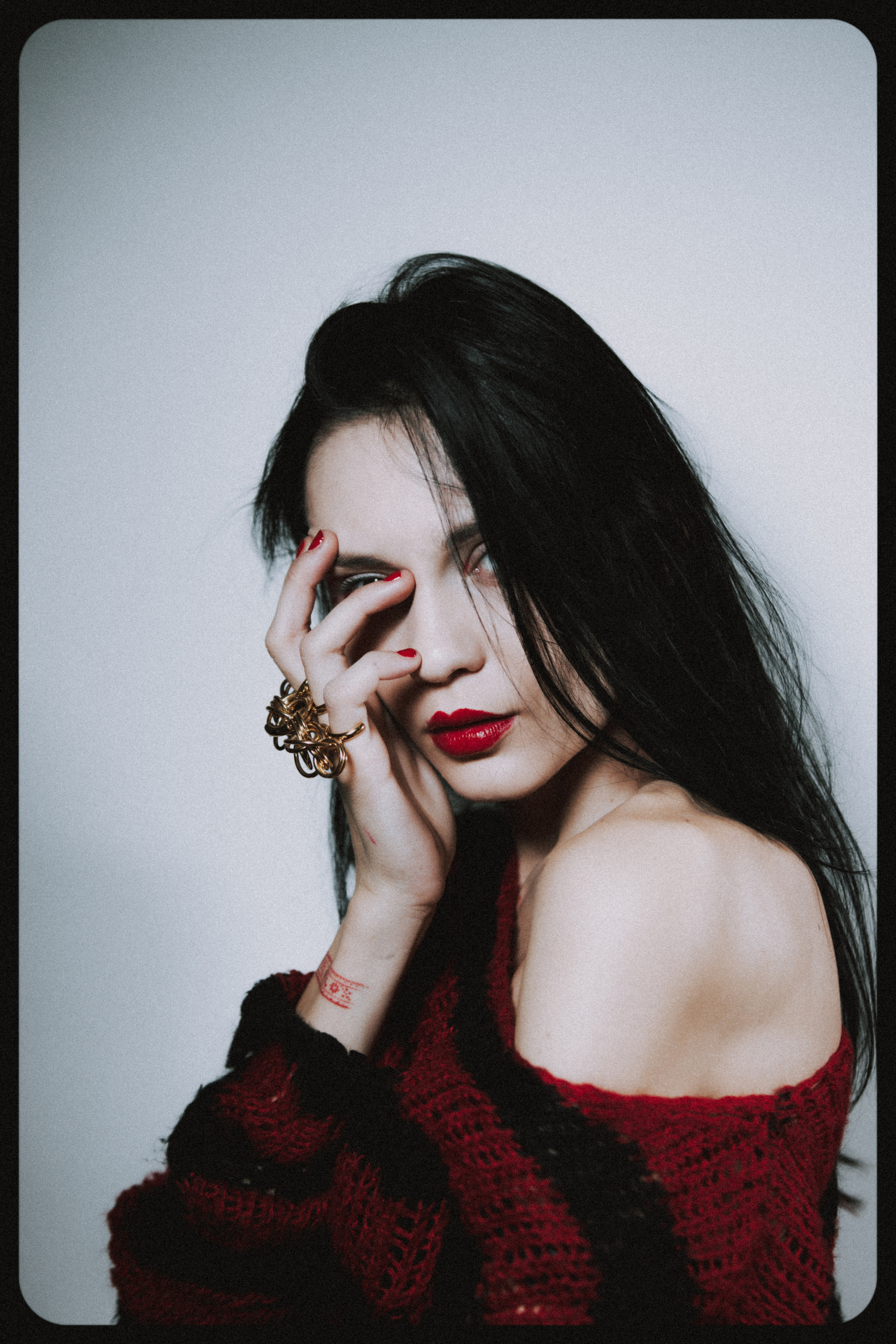 Portrait photo shoot in the studio MKn Visual - Shoot,makeup,postprod and art direction by MKn Visual