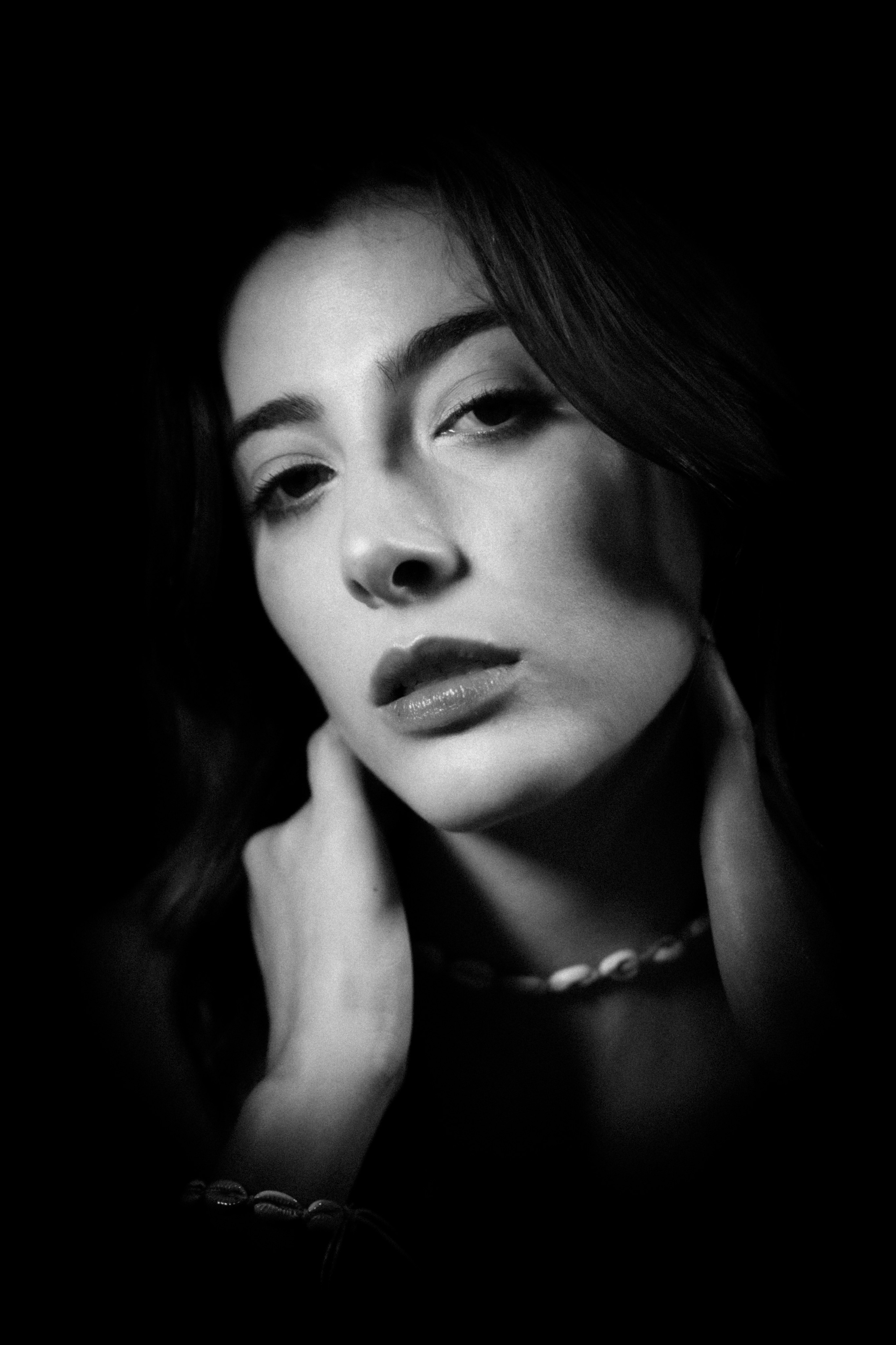 Pro model in Paris, shoot in studio by mkn visual - makeup, art direction and shoot by mkn visual in Paris,France 