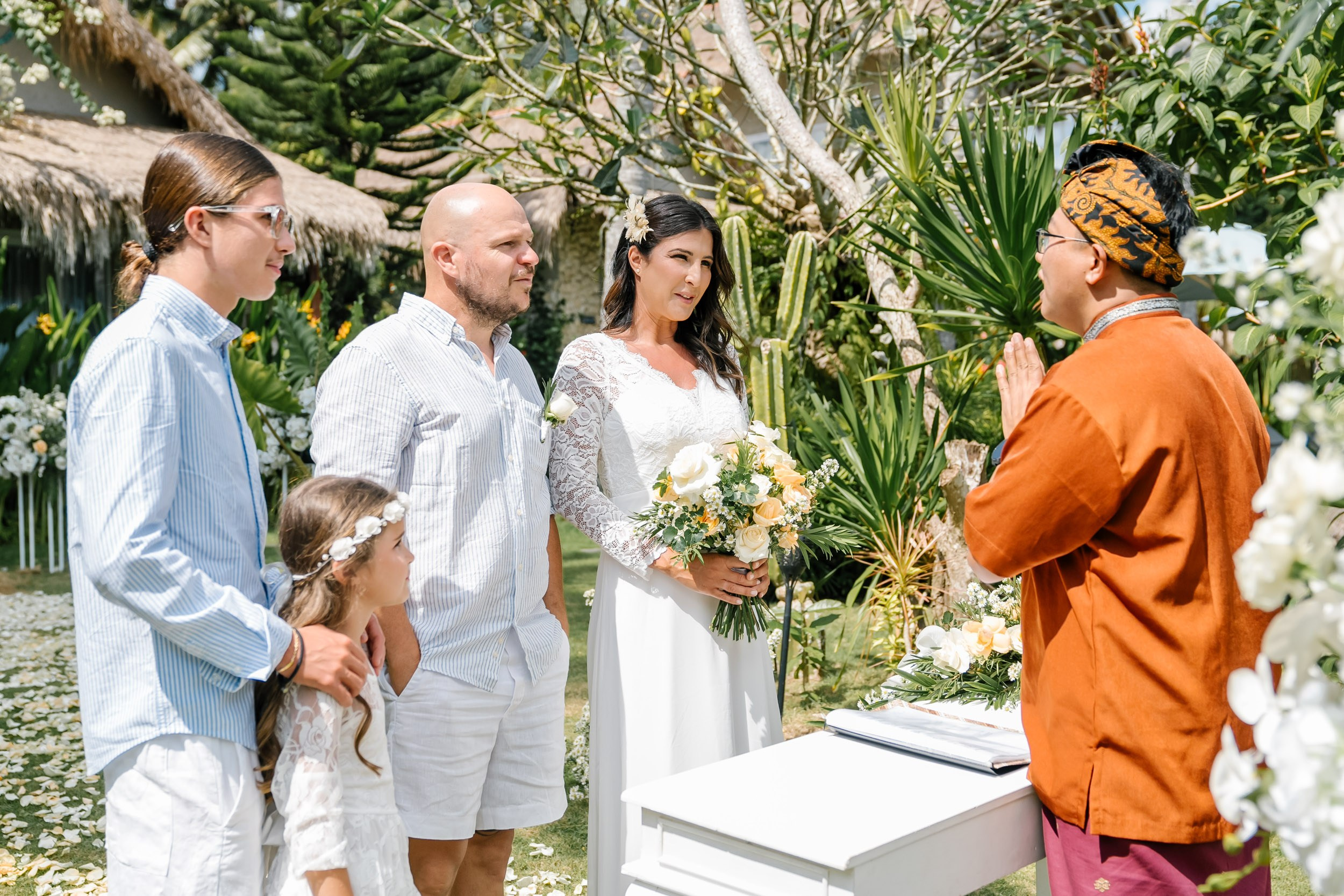 Sebastian & Alessandrina. Female Photographer in Bali