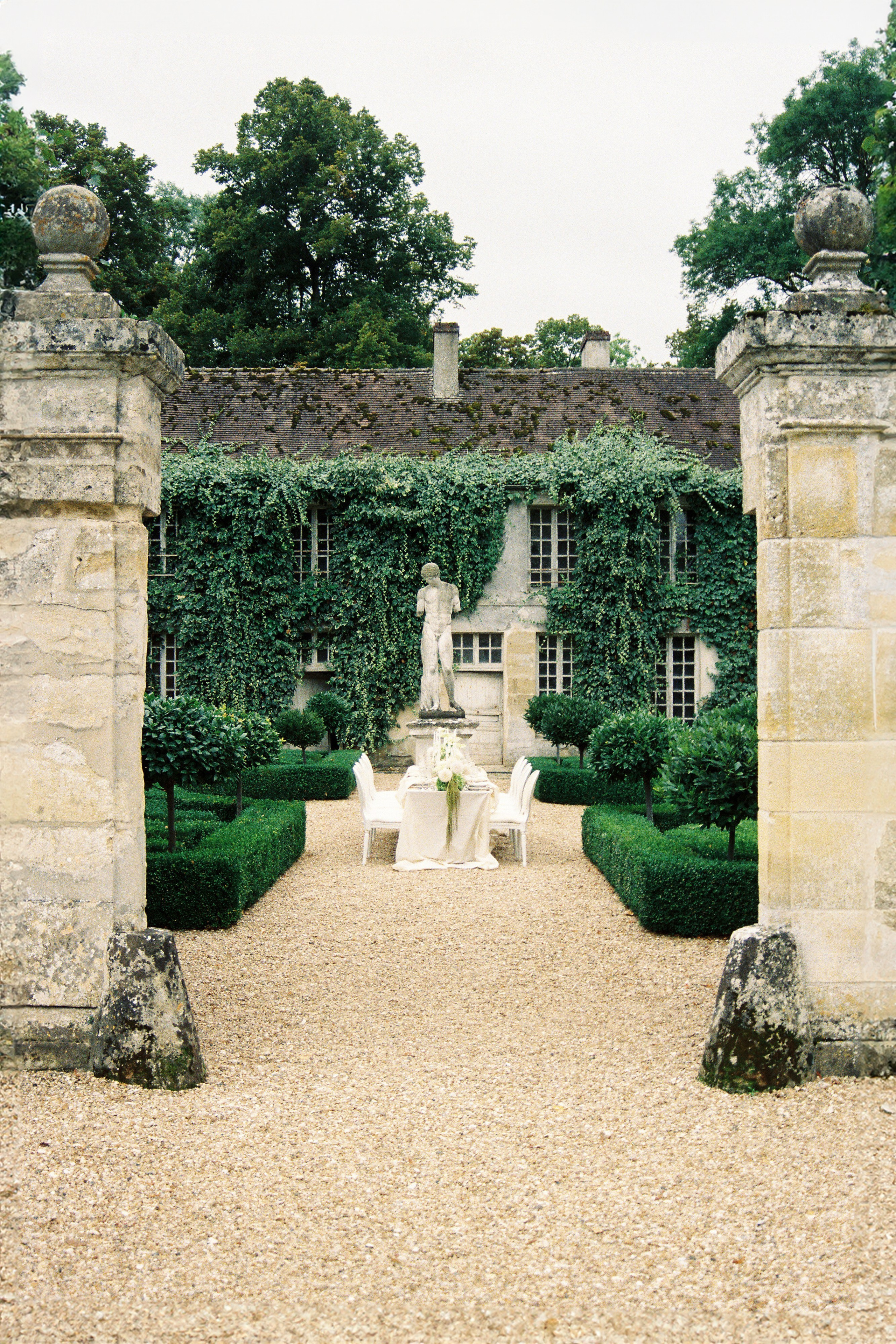 A luxury wedding at Chateau de Villette, just 40 minutes from Paris, captured entirely on film photography