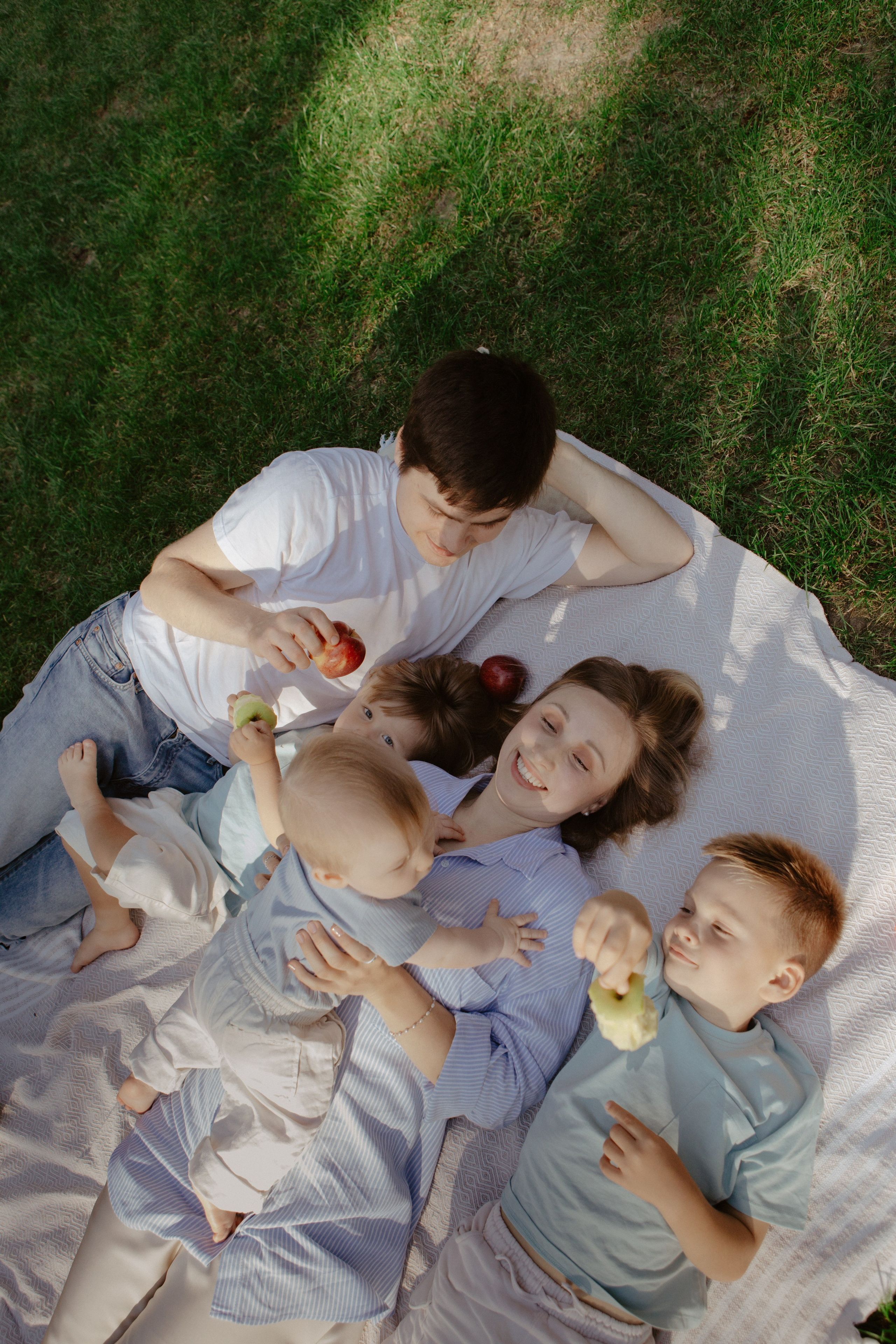 Gulnara, Rail, Ryan, Robert and Rafael. Photographer Lisbon|Portugal Nadiya Kharytonenko