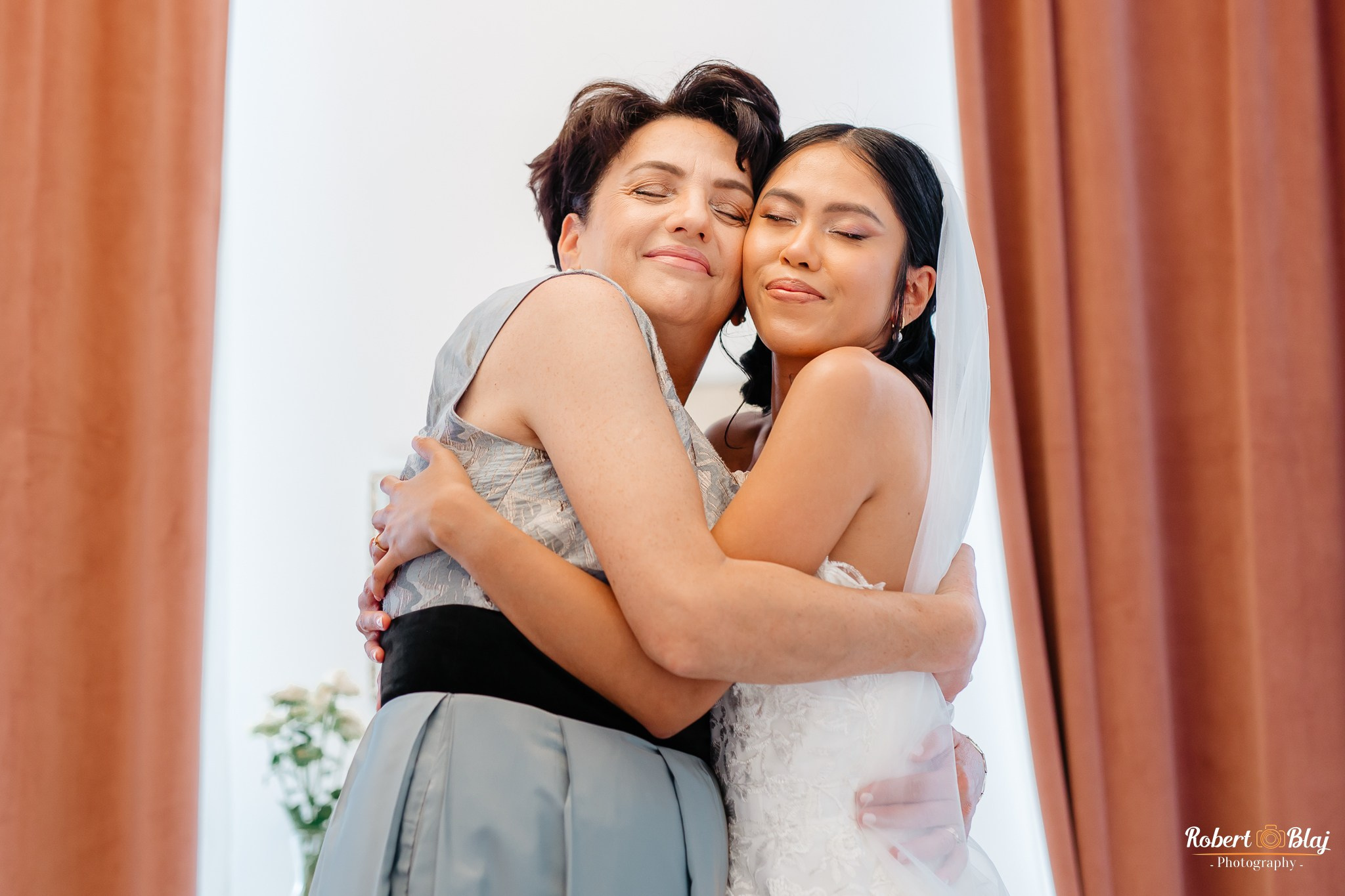 Zara & Iustin. Robert Blaj - Fotograf Nuntă Iași