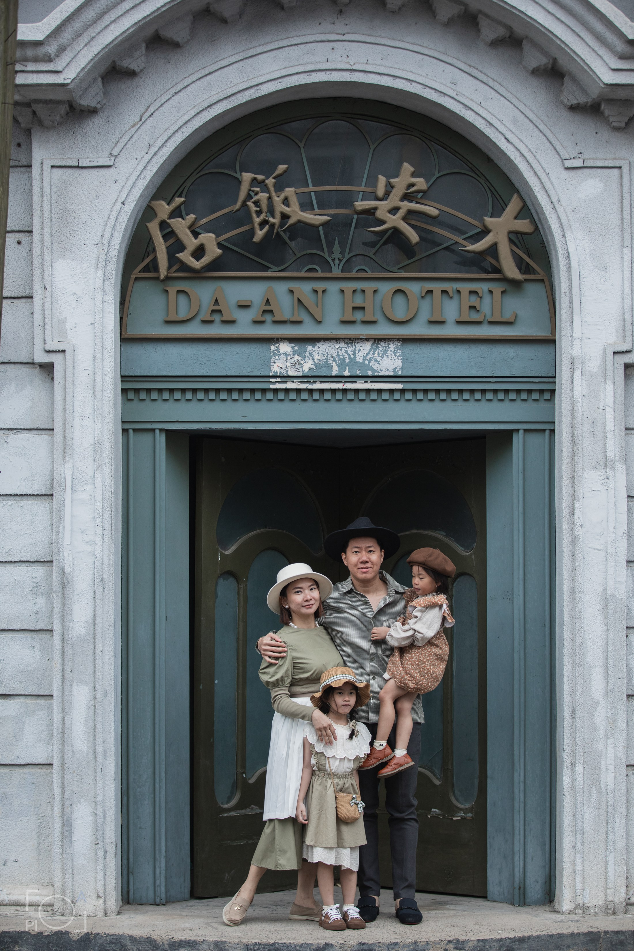 Family photo shoots. Photographer in Shanghai — Lola Pidluskaya