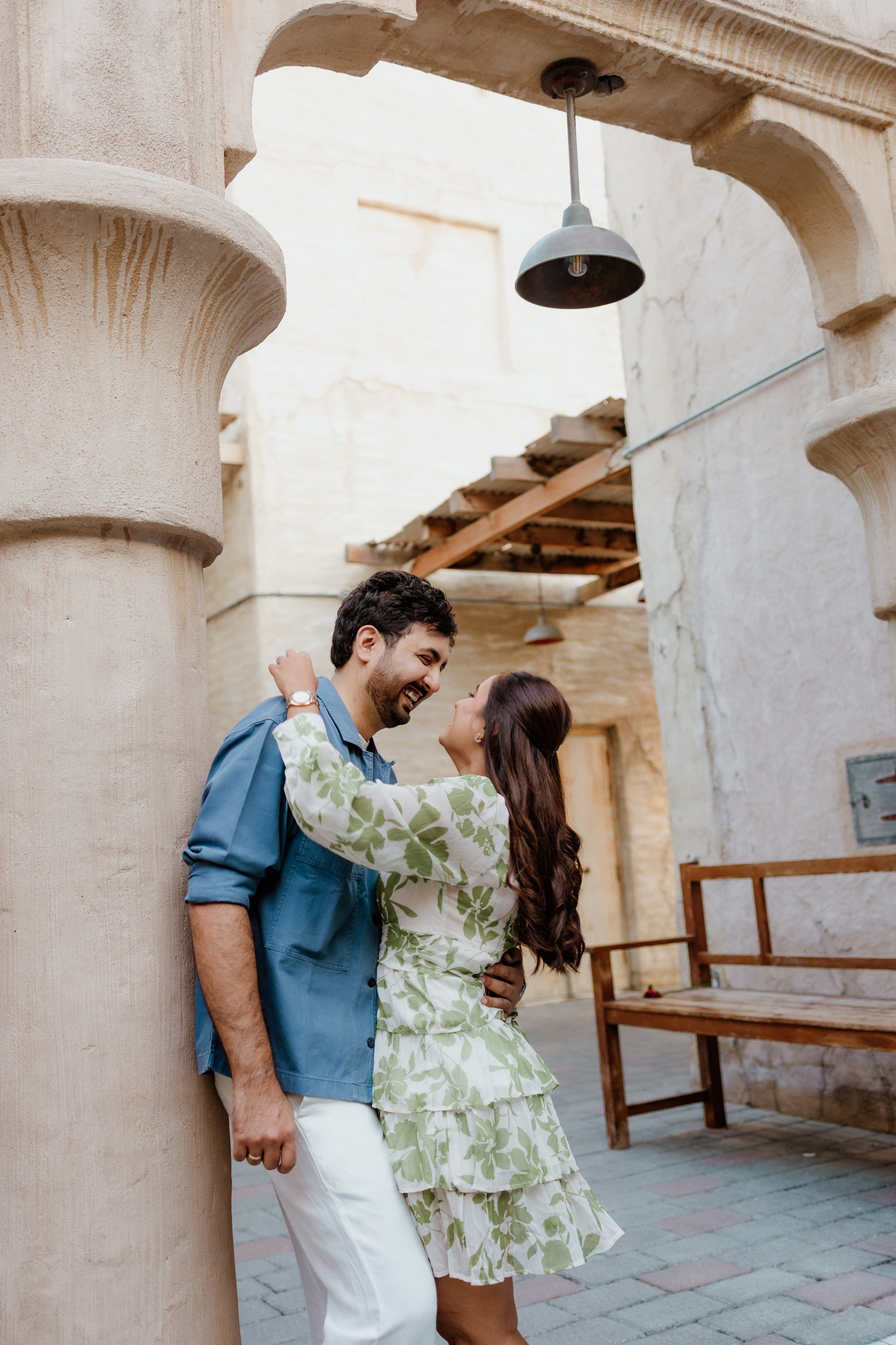 COUPLE SESSIONS. Love Emotions Weddings
