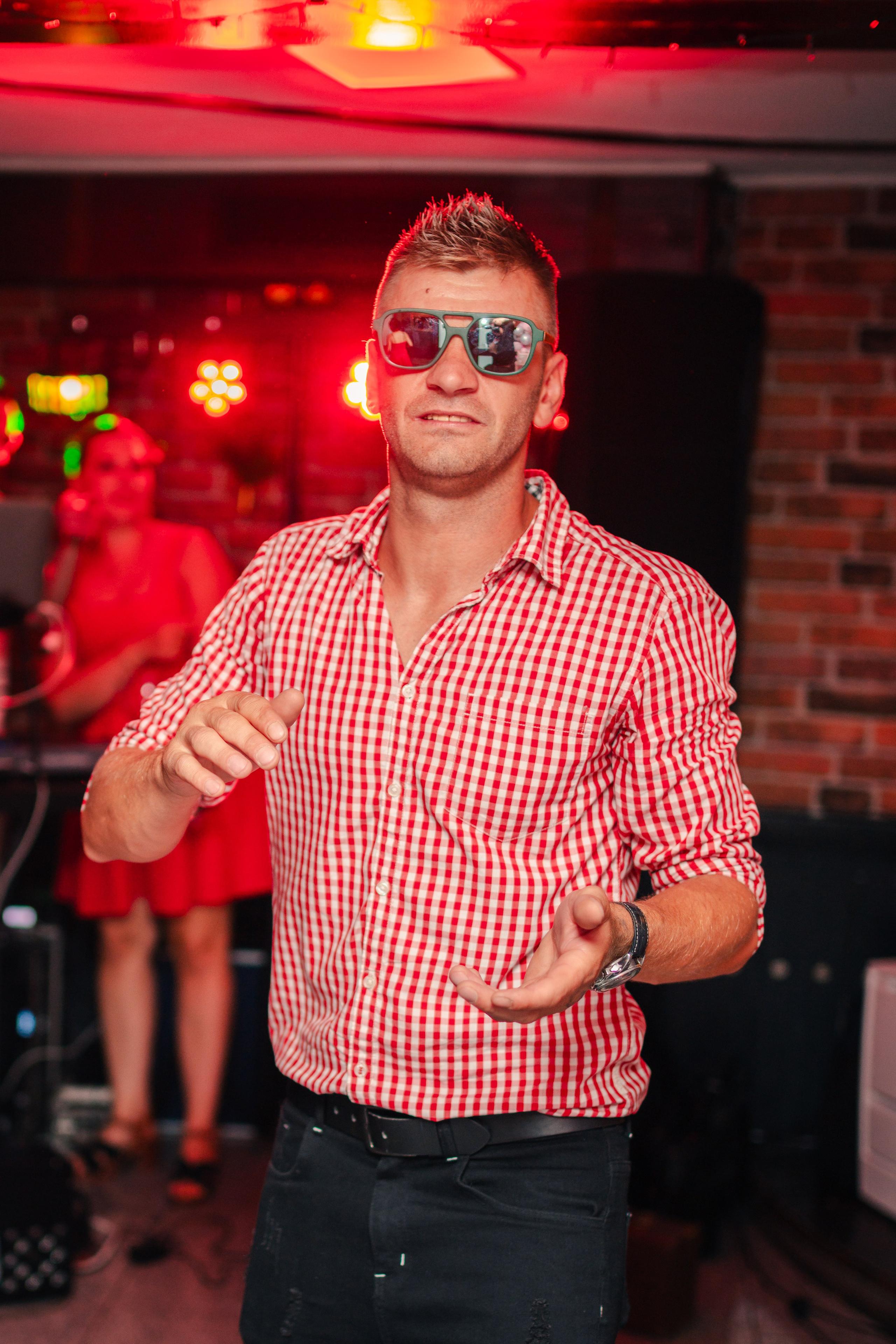 Micuta Sara-Lavinia. Fotograf de nuntă în Germania