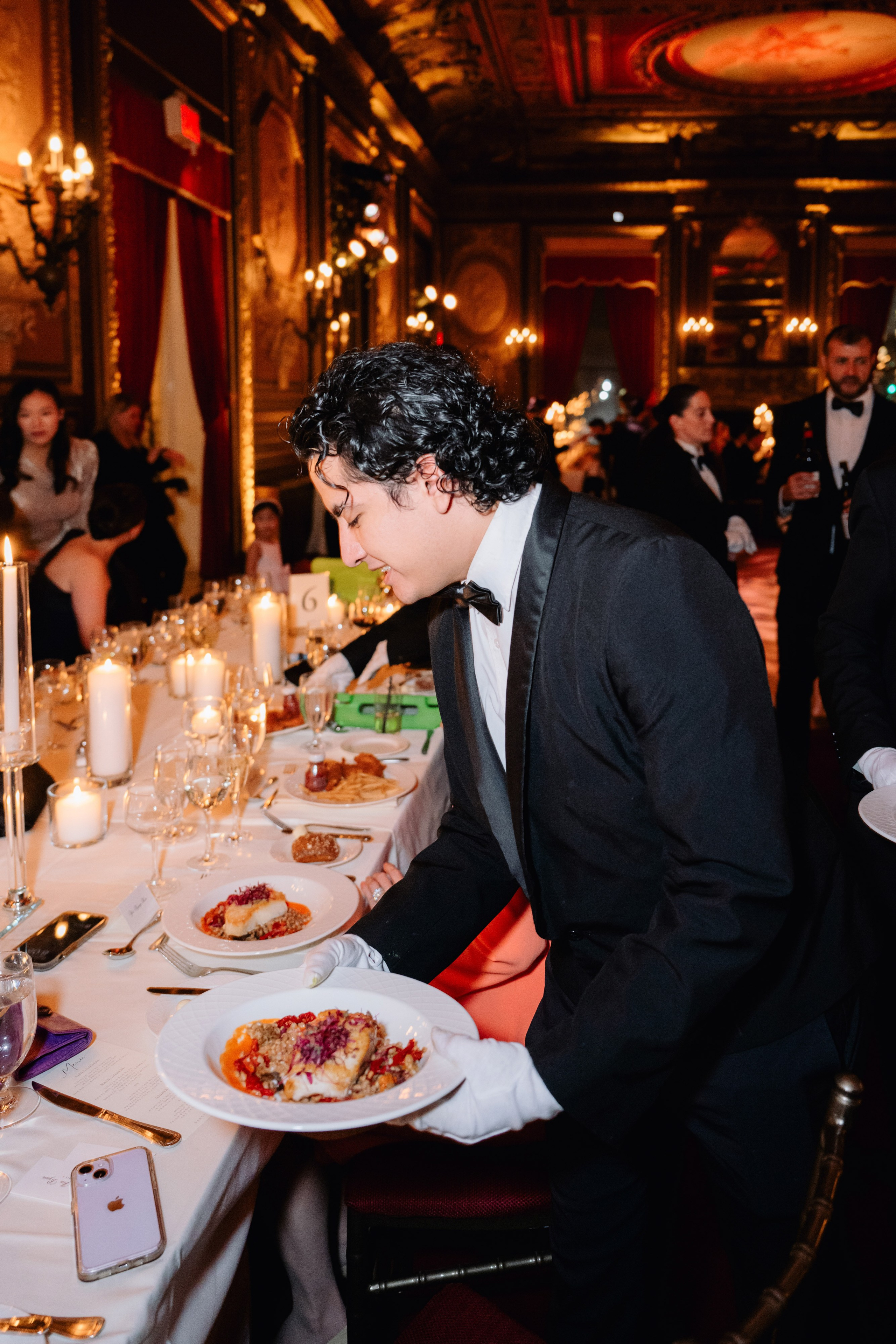 a man in a tuxed suit