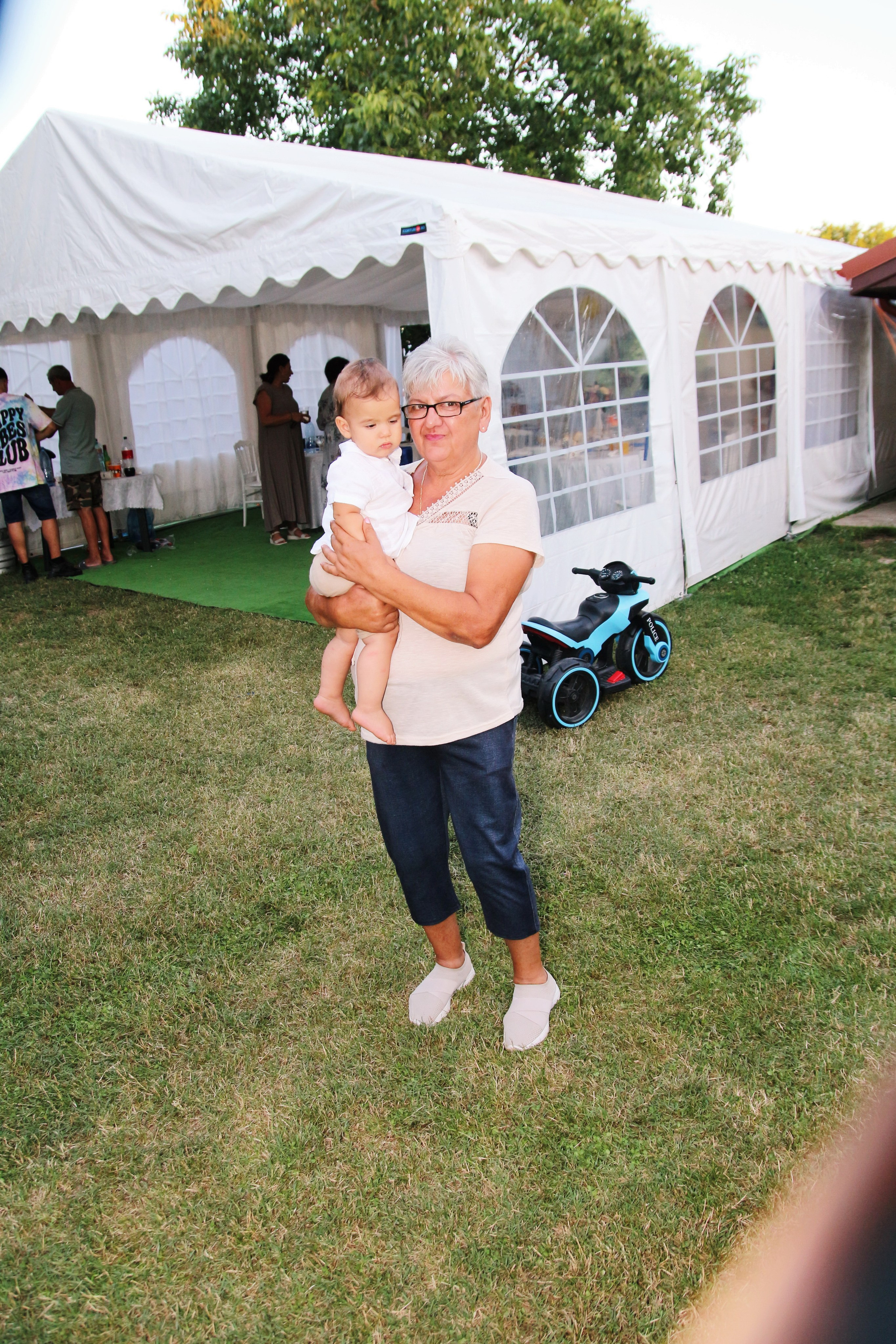 BYZO MEDIA. PETRU BYZO - family and children photographer in ROMANIA