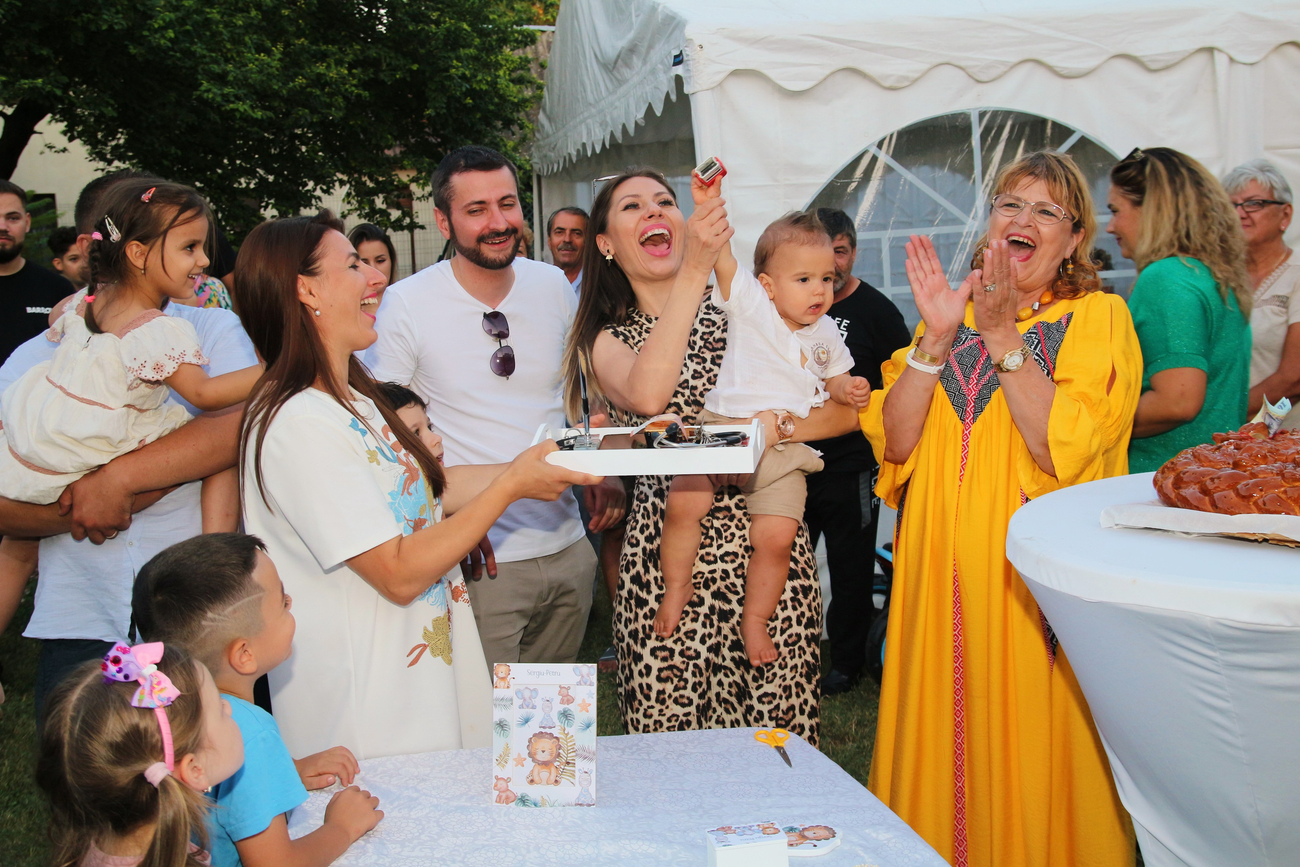 BYZO MEDIA. PETRU BYZO - family and children photographer in ROMANIA