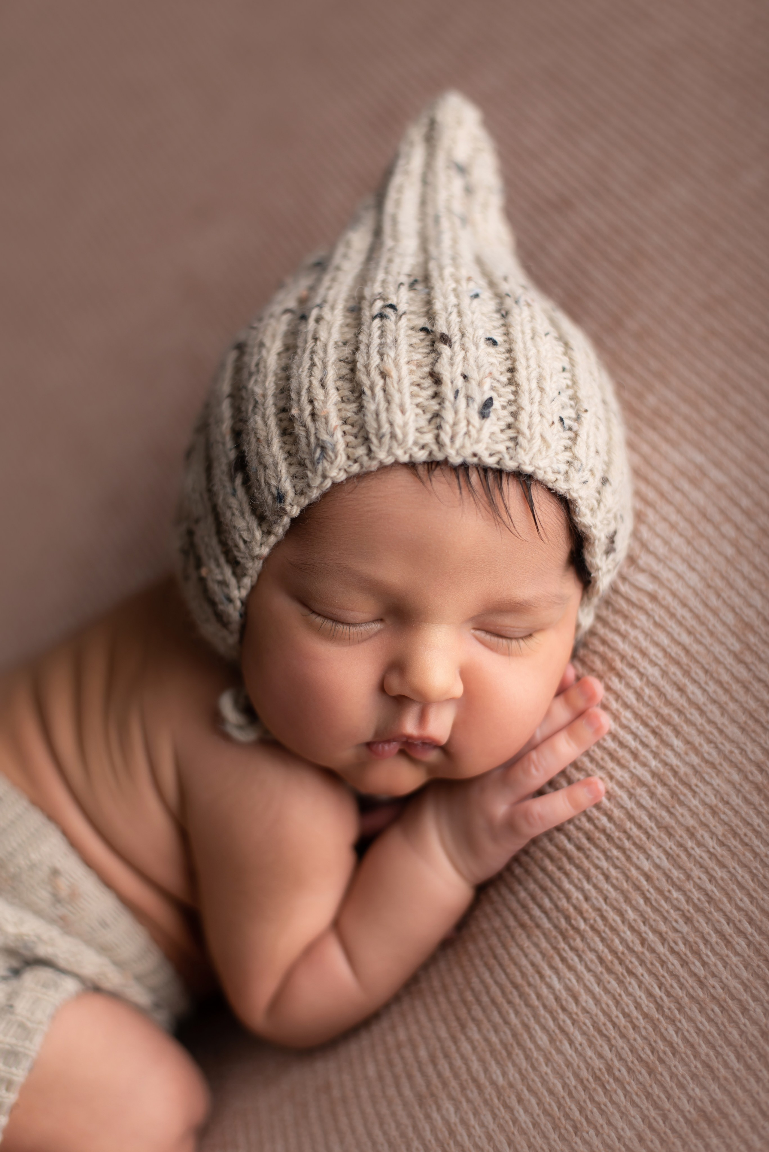 Timofey 18 dats. In-home newborn photography Raleigh & area Katya Kulikova