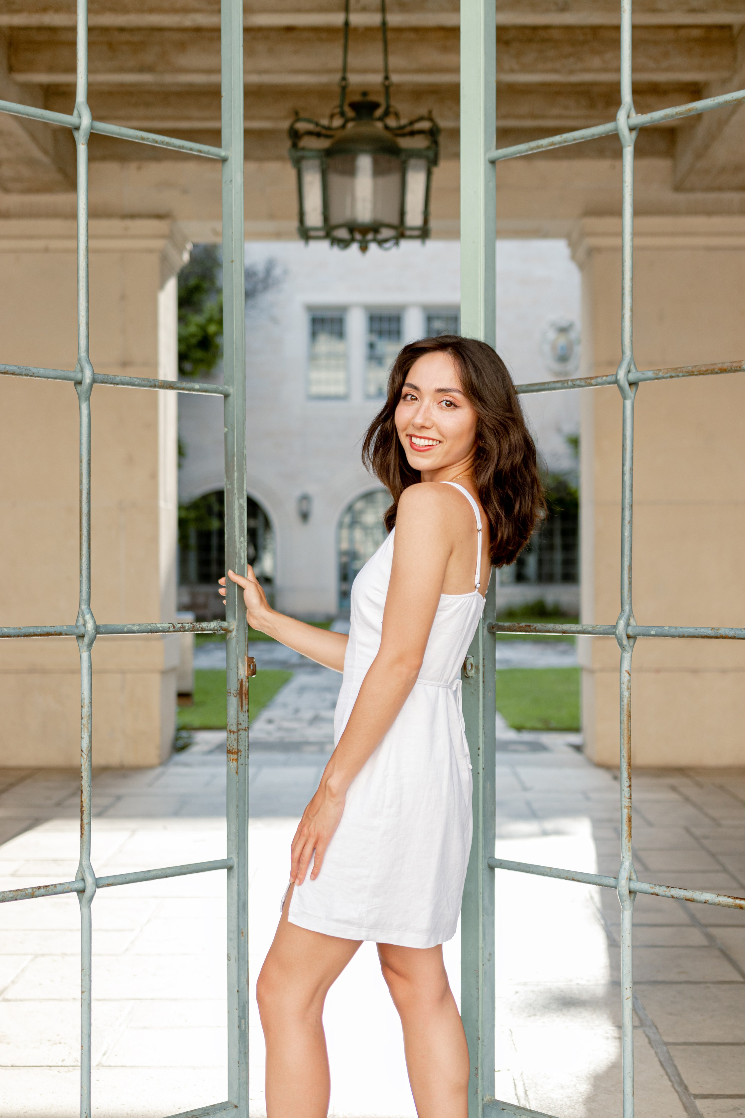 Saskia’s senior photoshoot at the University of Texas Austin