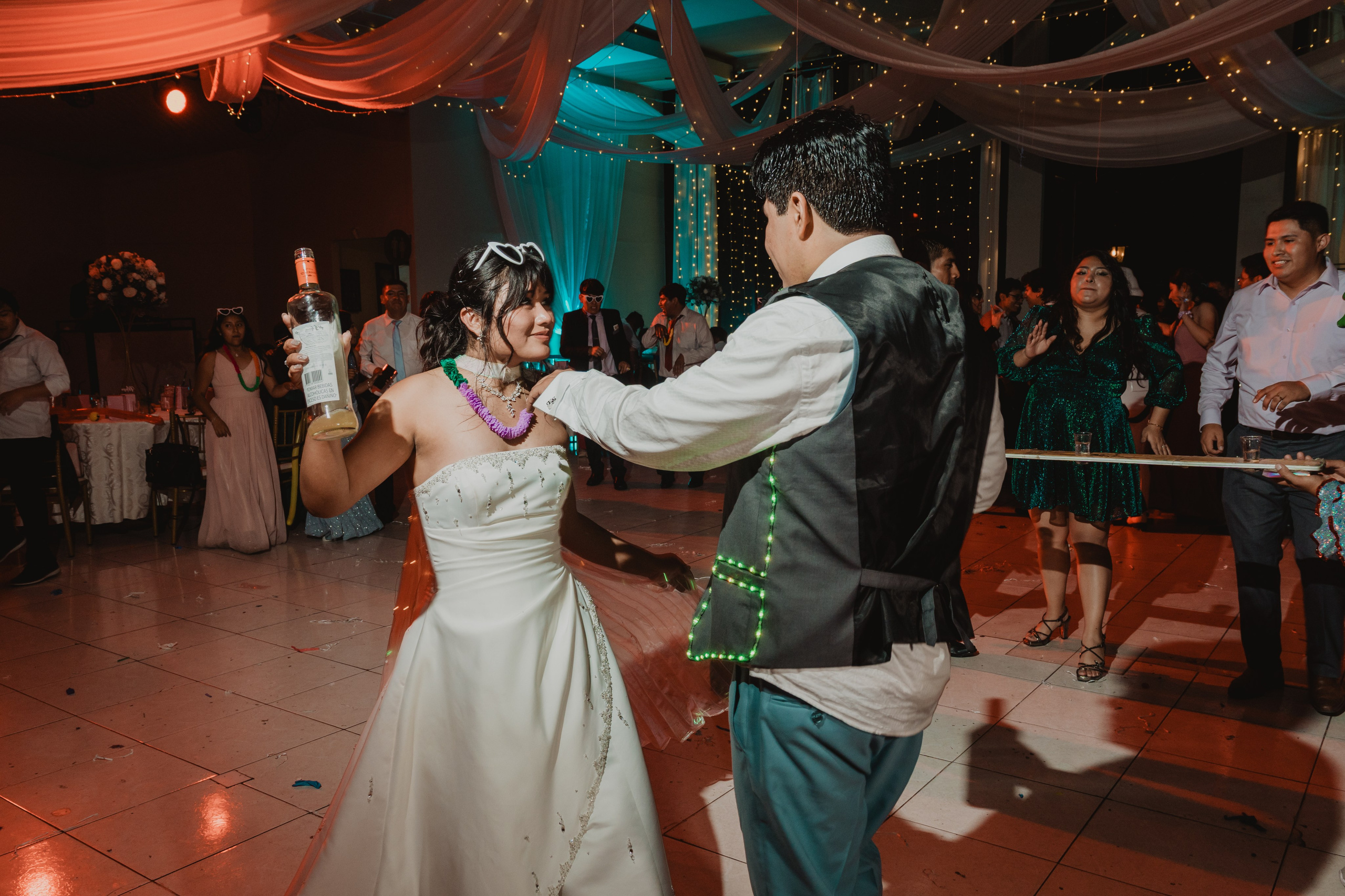 STEISY + EMMANUEL | BODA RELIGIOSA. Studio KVTA | Fotografía y Video de Bodas en Arequipa