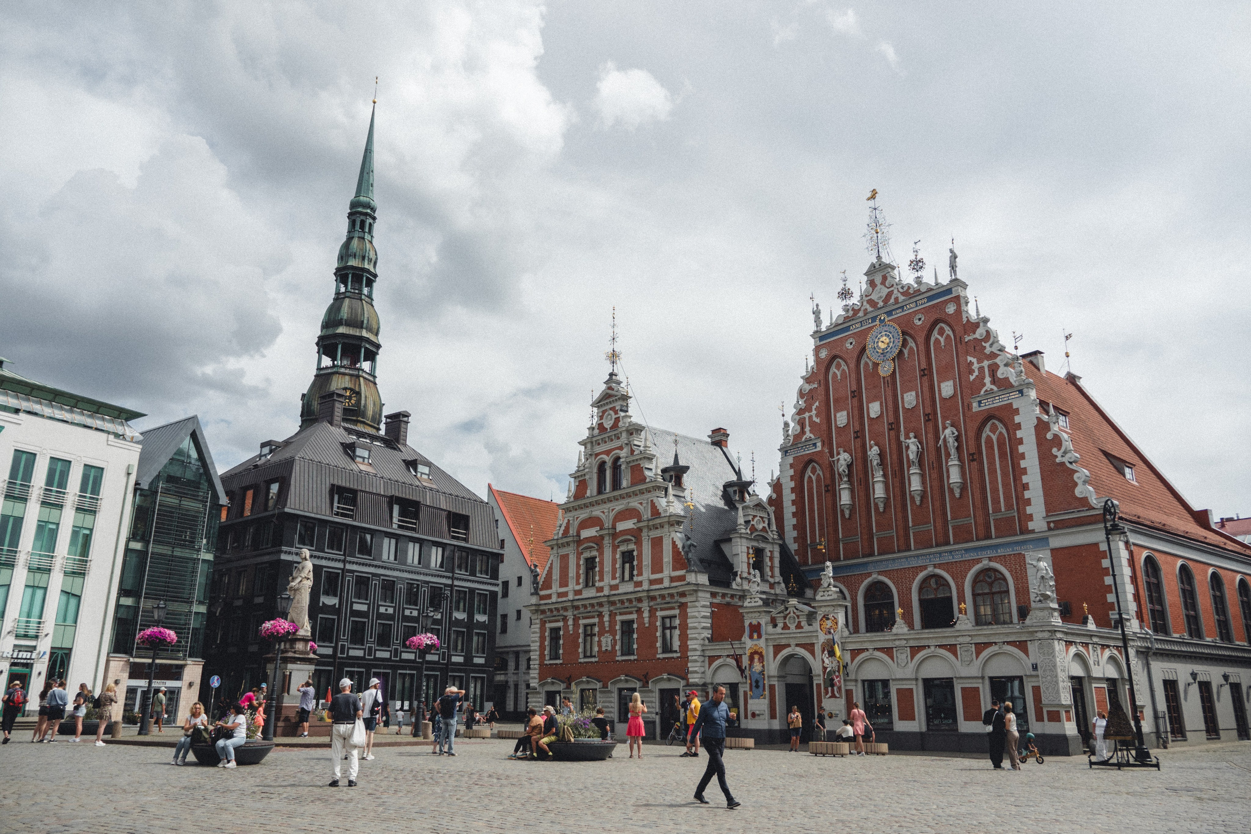 Voyage à Riga. Photographe sur Cote d’Azur. Portraits de familles, couples, enfants, événements