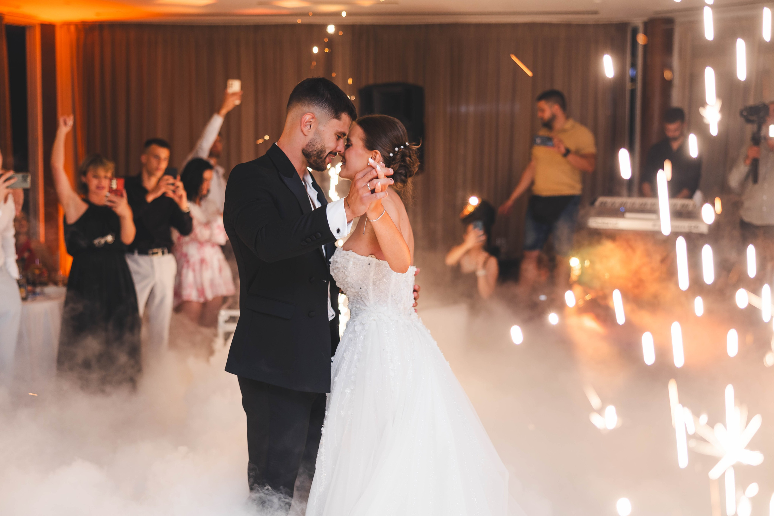 VUK I ANDJELA. Wedding photographer Nermin Kajosevic