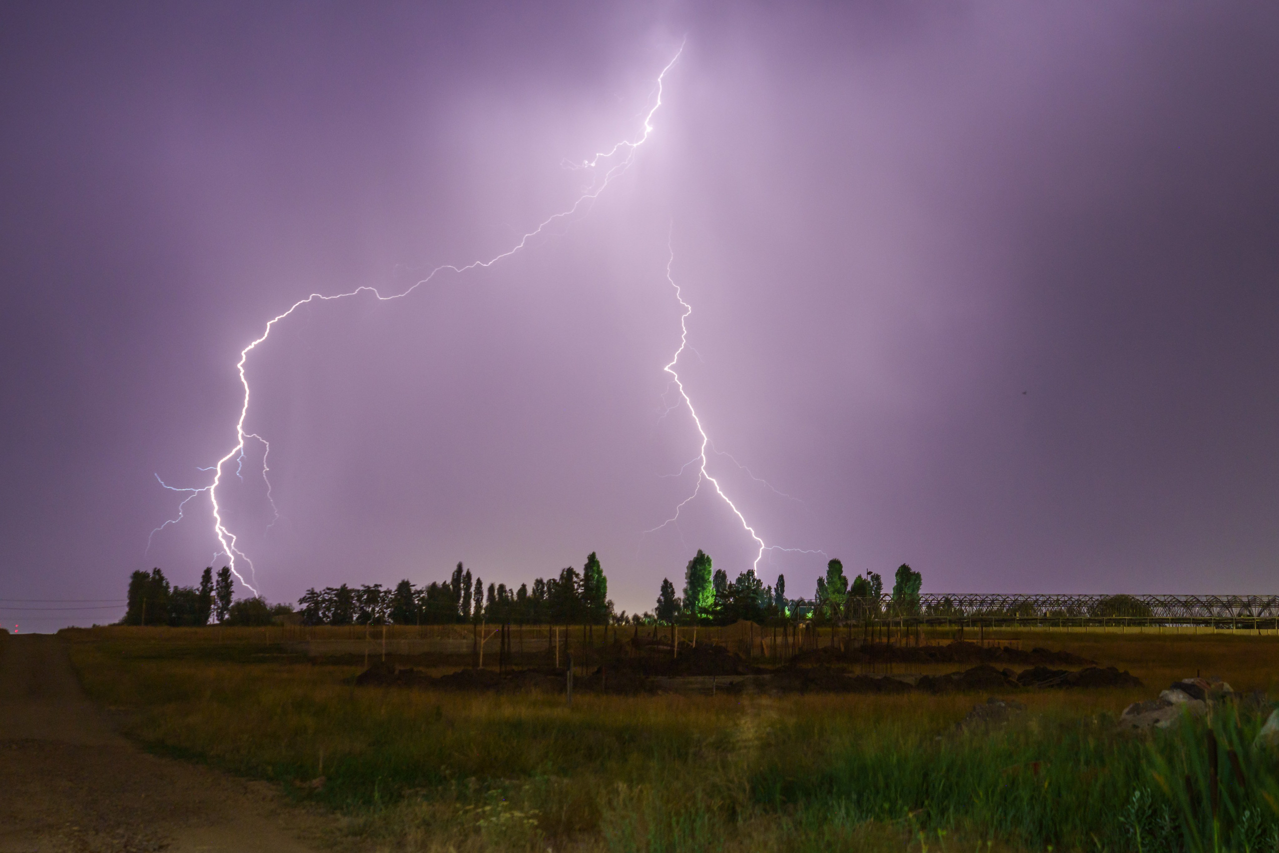 Automotive & Structure. Cosmin Neață | Visual Artist