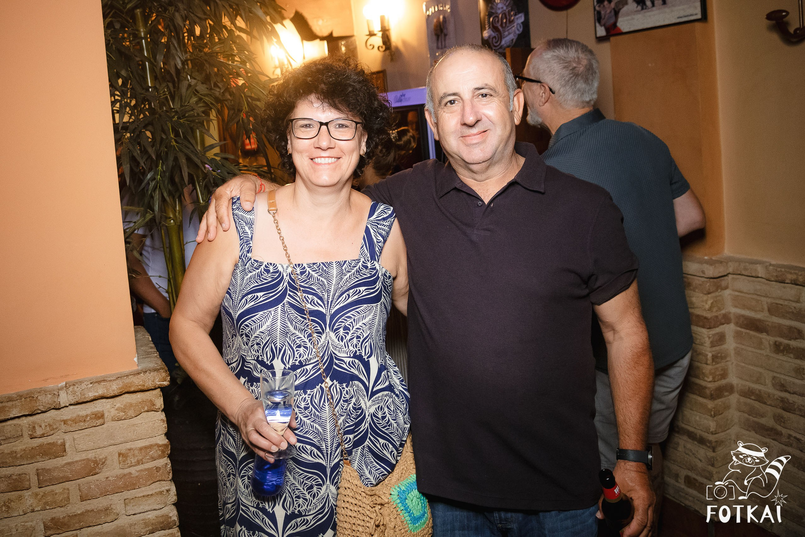 Stones of the Coast en Café Aljibe Rojales: Reportaje fotográfico 30.08.25 | FOTKAI