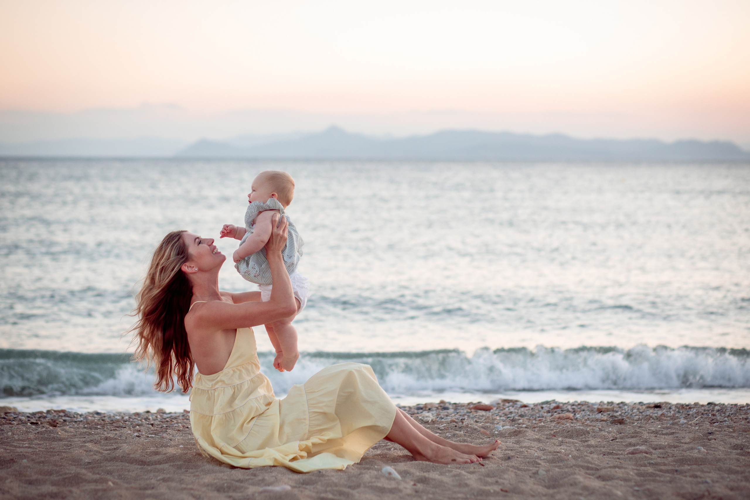 Barefoot Summer. Family Photographer in Greece