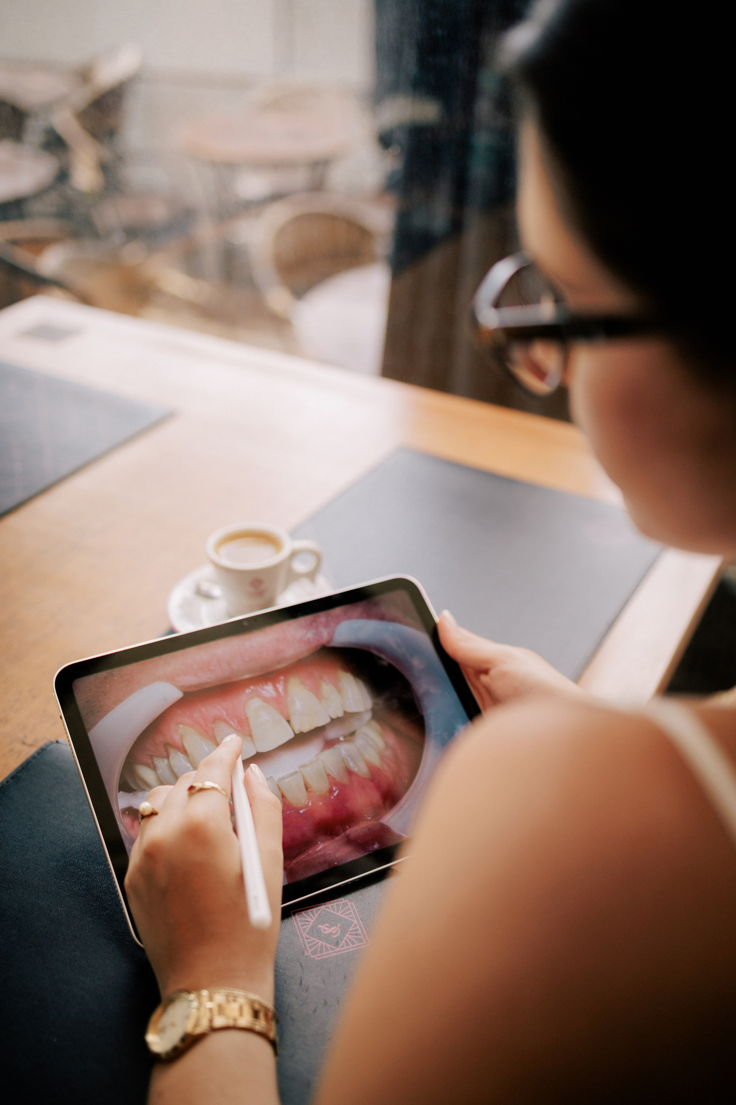 2026 | Dra. Clarice Soares — Posicionamento. Denis Damasceno | Fotografia