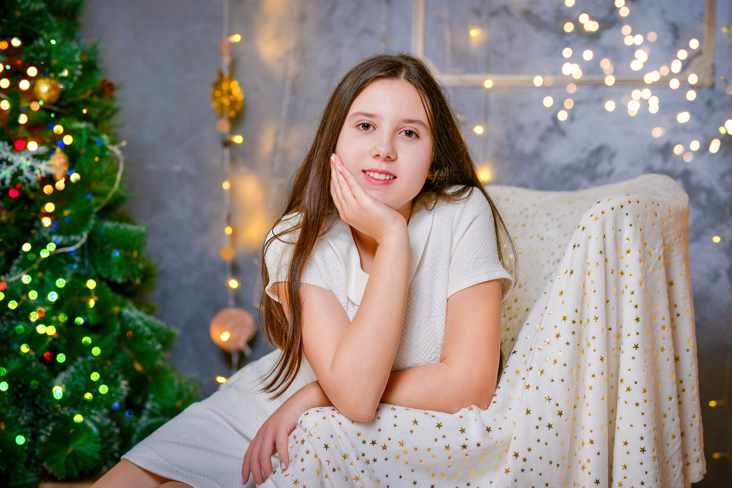 Новогодняя фотосъёмка в студии. Женский, семейный и детский фотограф