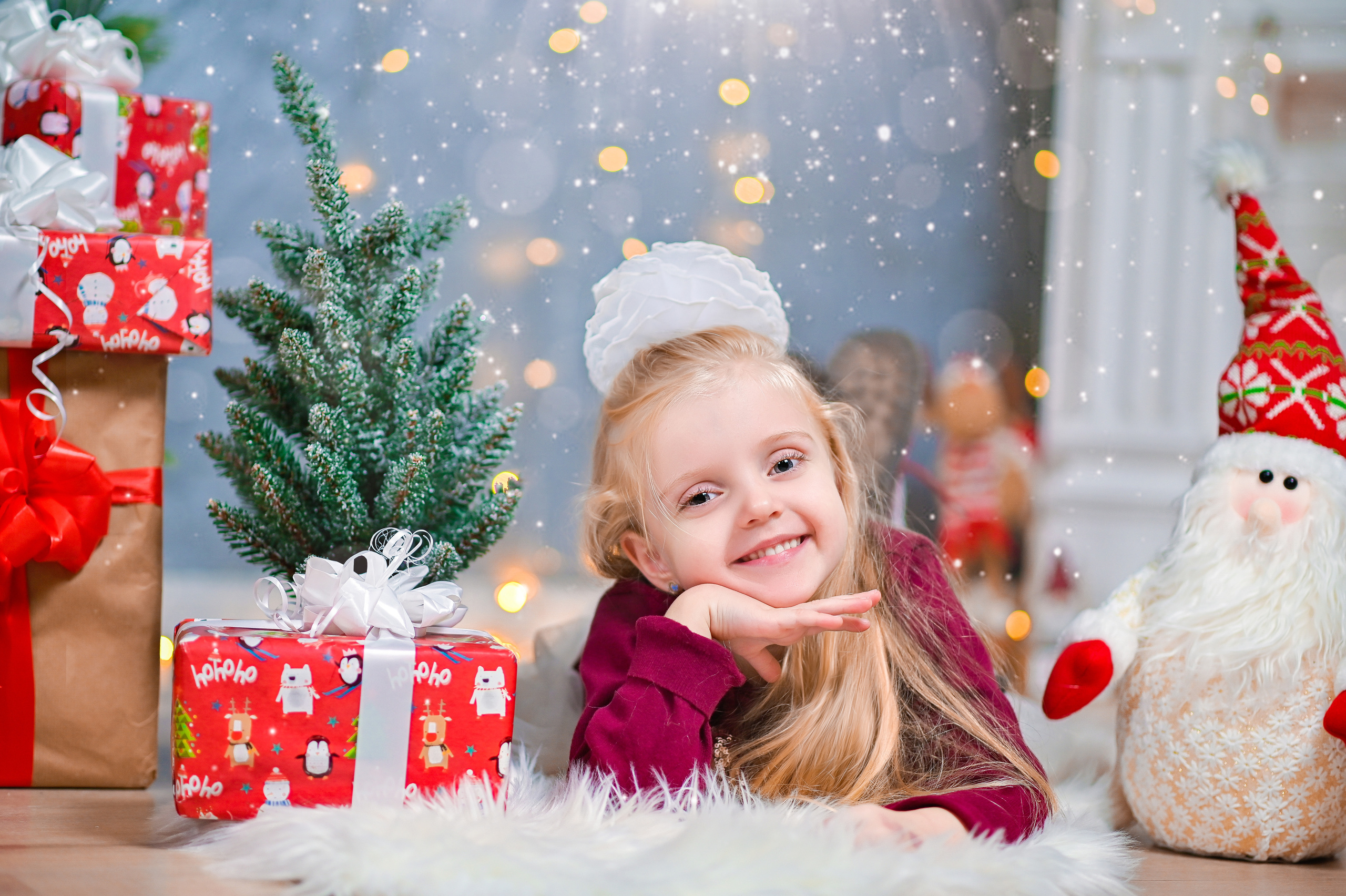 Новогодняя фотосъёмка в студии. Женский, семейный и детский фотограф