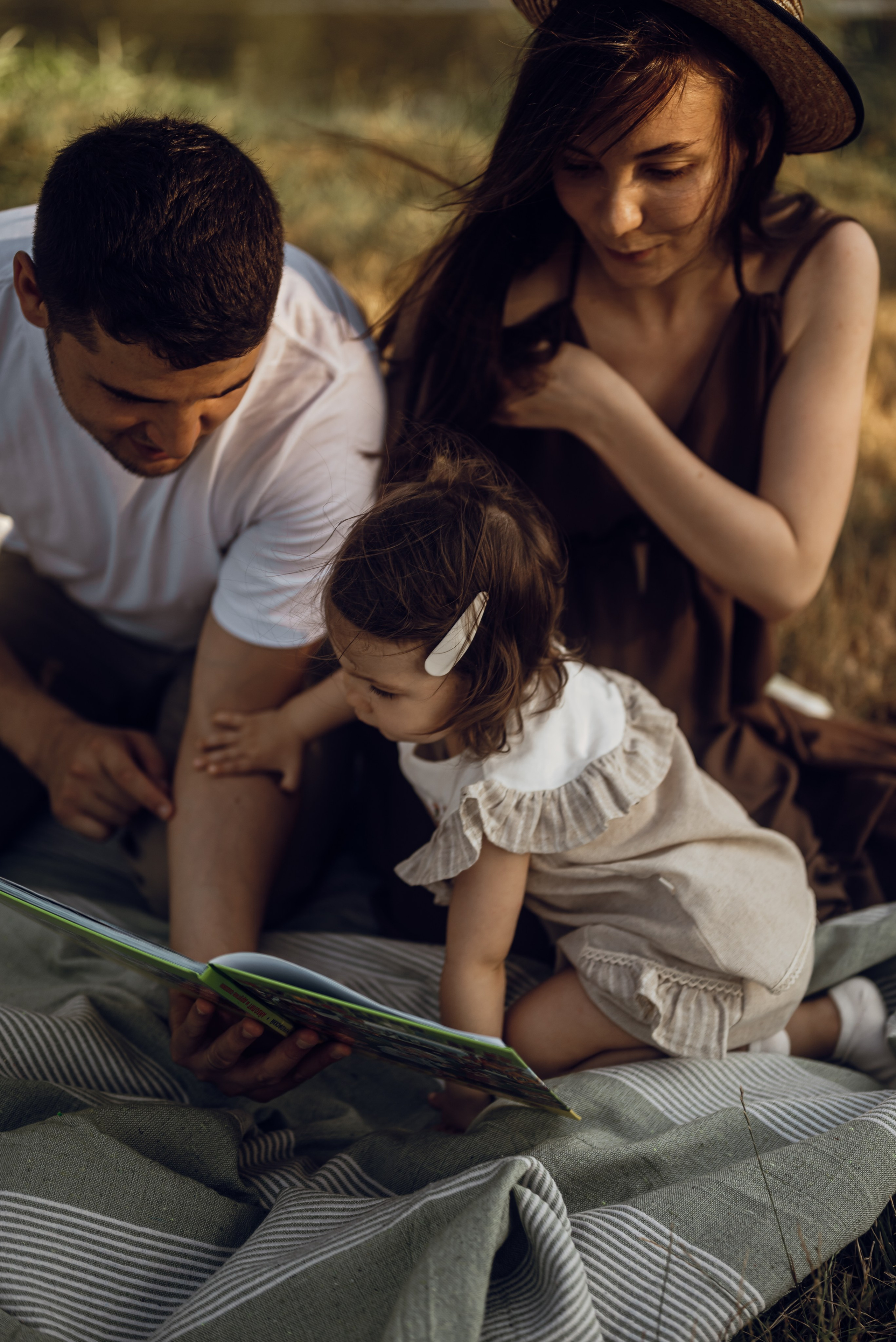 Tanya, Victor, Kira. Photographer Irina Novikova