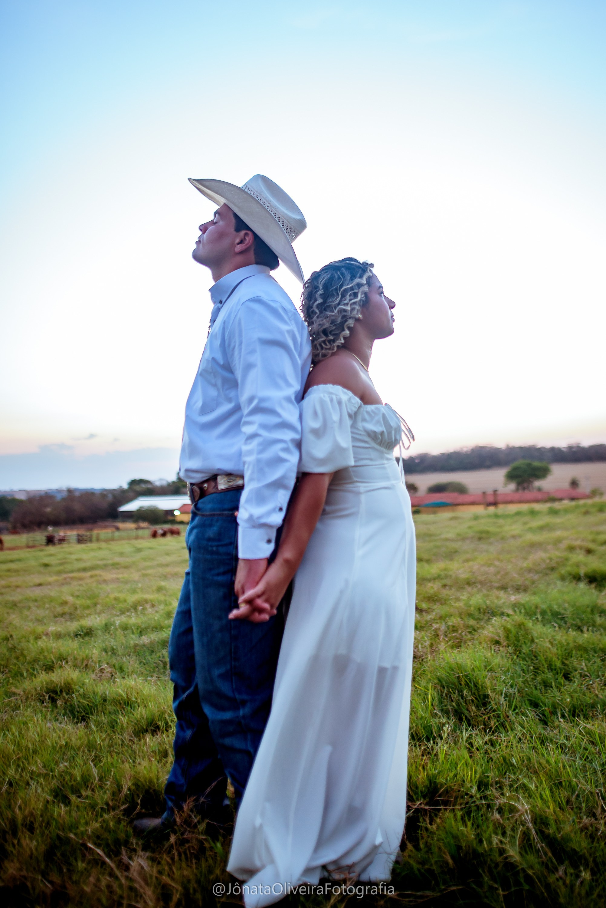 Pre Wedding Luérica e Vinicius. Fotografia de casamentos e ensaios em avaré Jônata Oliveira