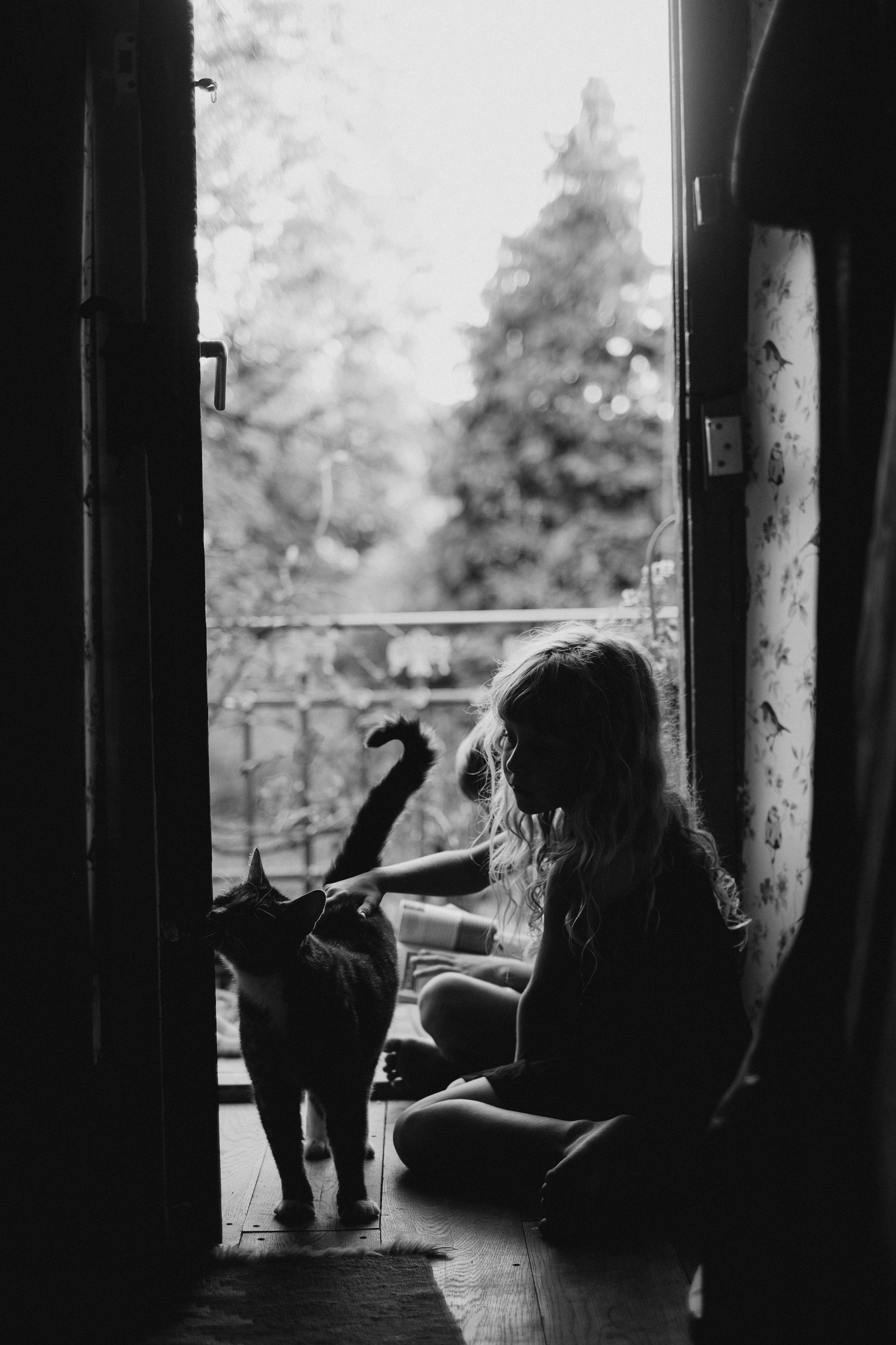 One year in a 500 years old house. Authentische Familienfotografie in Köln