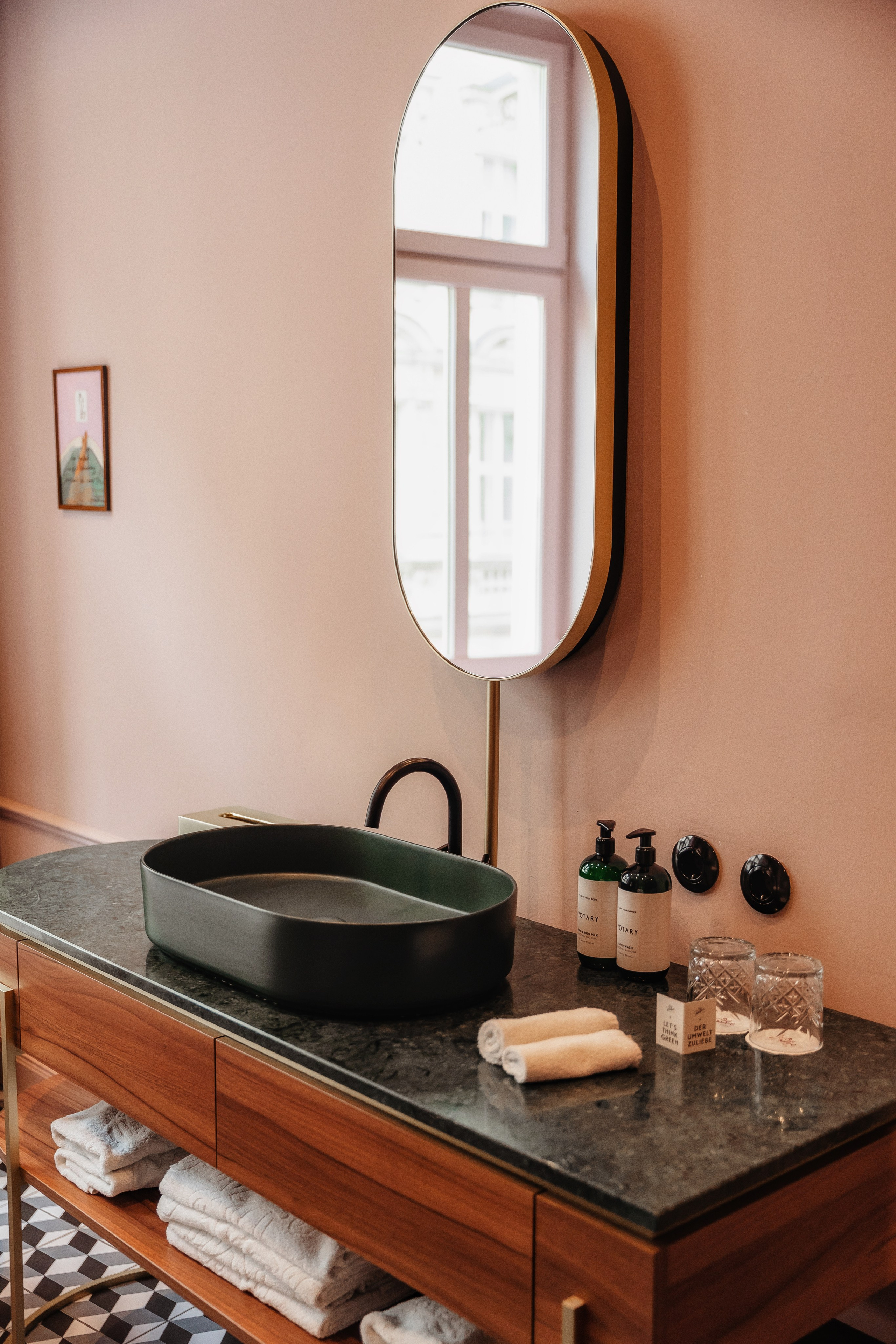 Die Josefine | Boutique Hotel Vienna. Creative photographer for your business