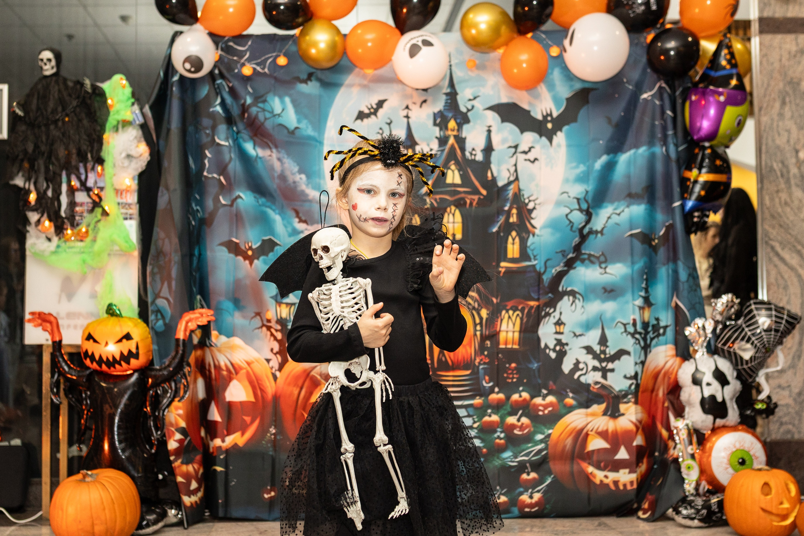 Leo dance studio Helloween 2025. Семейный и детский фотограф в Варшаве Мила Бобровская