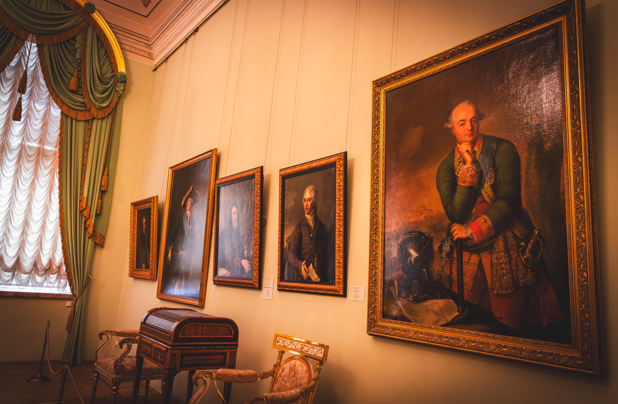 Puhkus Peterburis (Ermitaaž, Shadow muuseum, Grand Maket Venemaa, ArtMuza). Nebula 25 — Fotod teie hingele