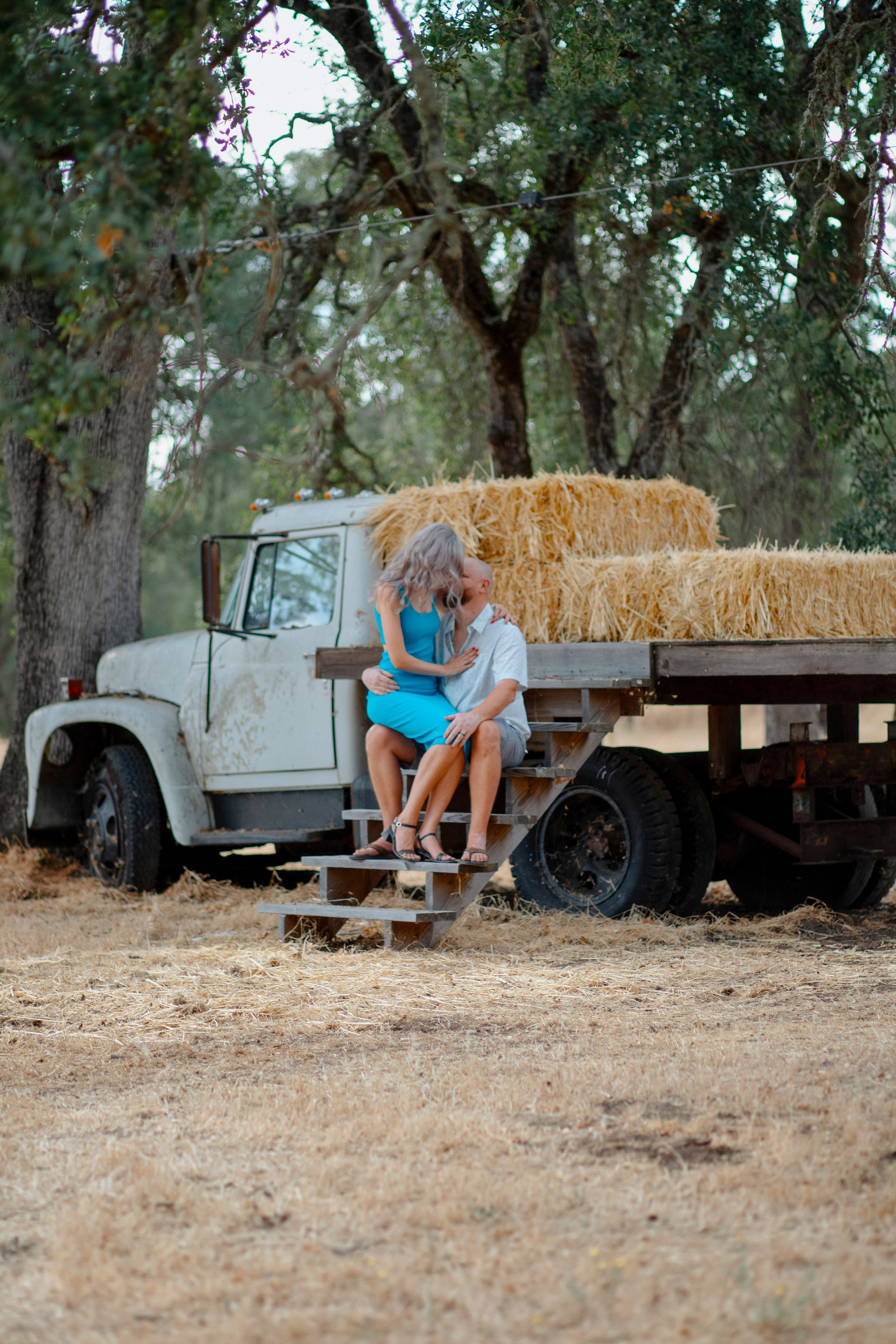 V + H. Photographer Inna Kalmykova