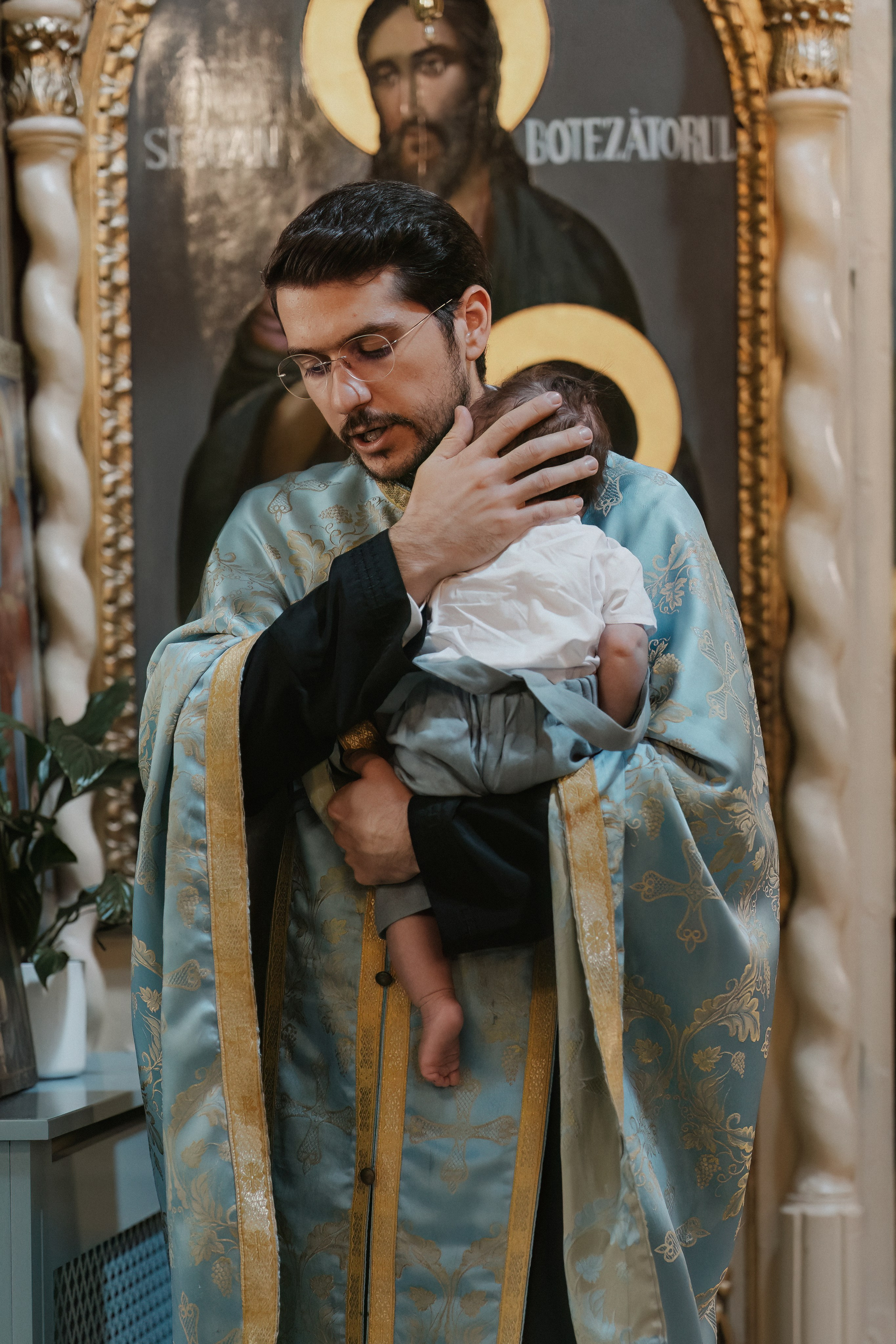 Darius Theodor. Dara Lens | The art of remembering