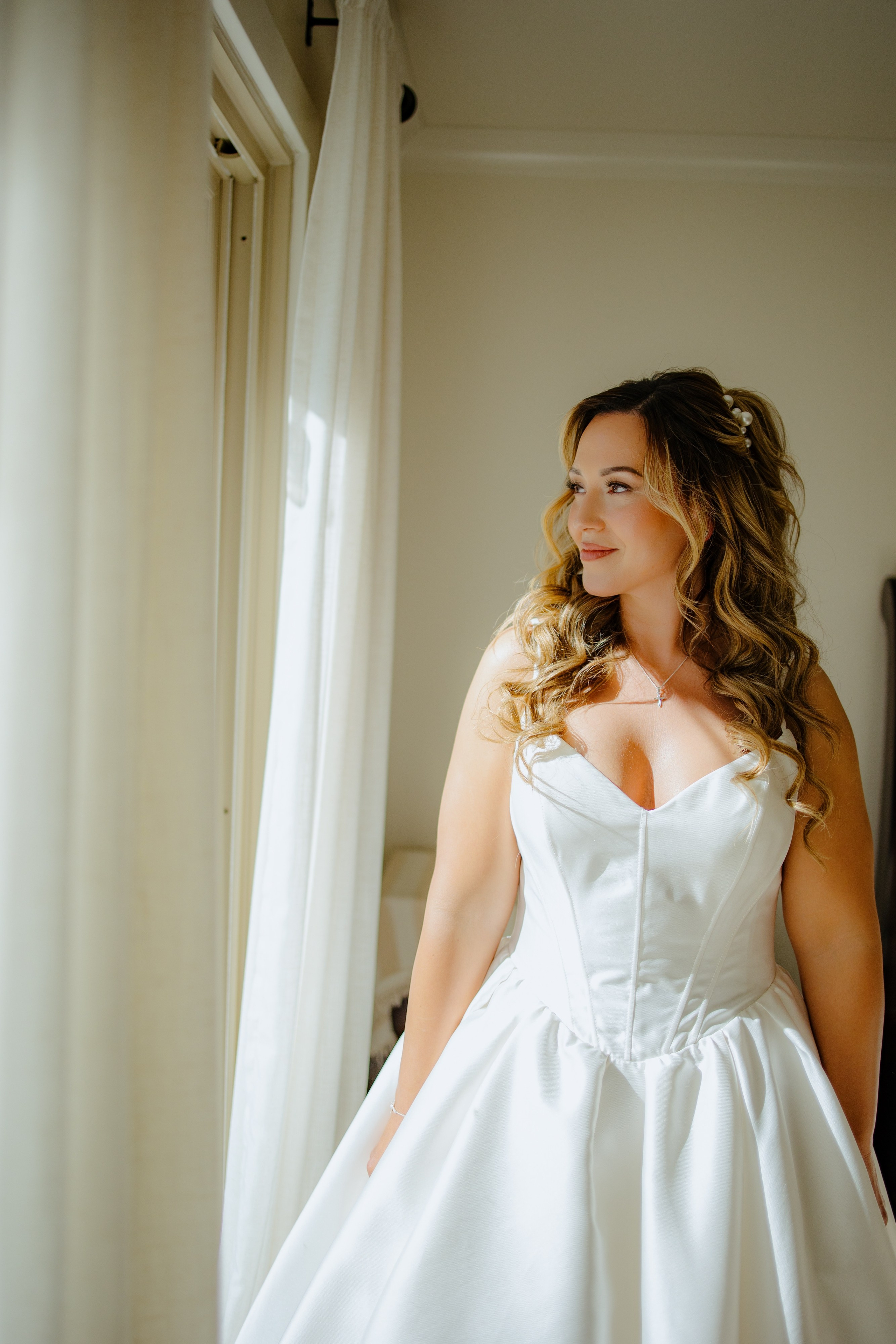 Vanessa Bridal Prep| Sacramento Wedding Photographer. Wedding Photography & Videography San Francisco, Sacramento