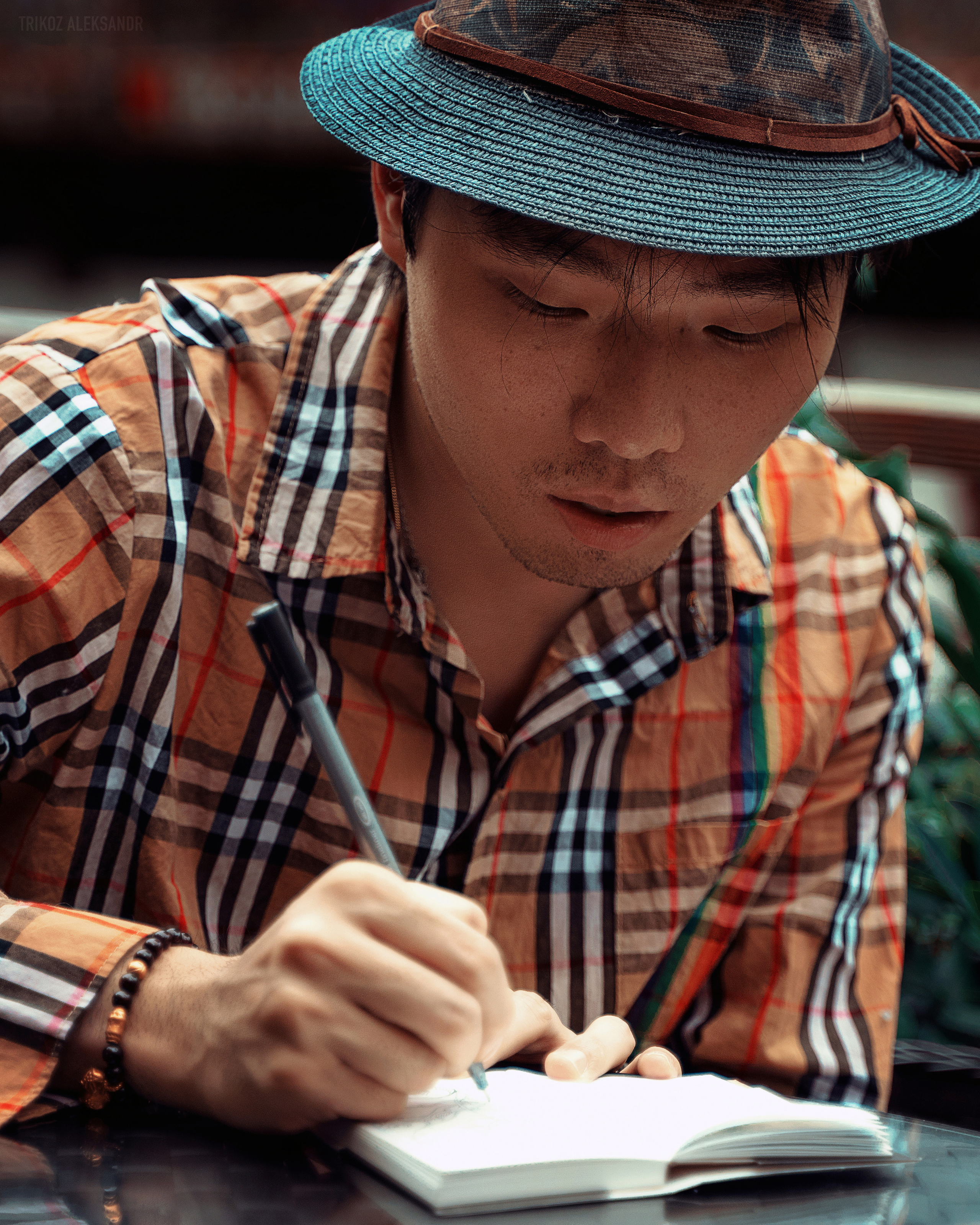 Photographer in Shanghai Aleksandr Trikoz