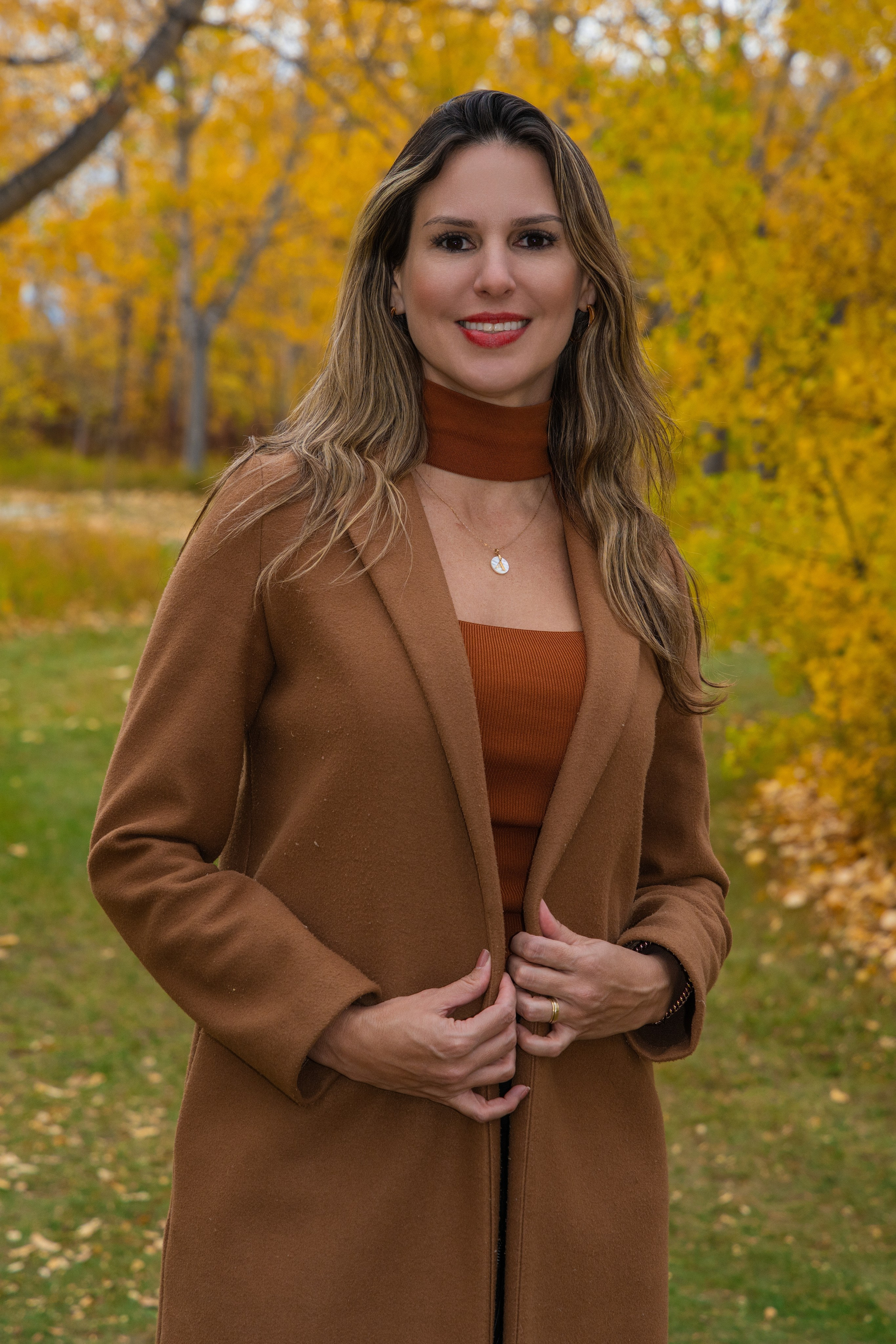 Ariana’s Family. Carlos Lima Photography — Photographer in Calgary