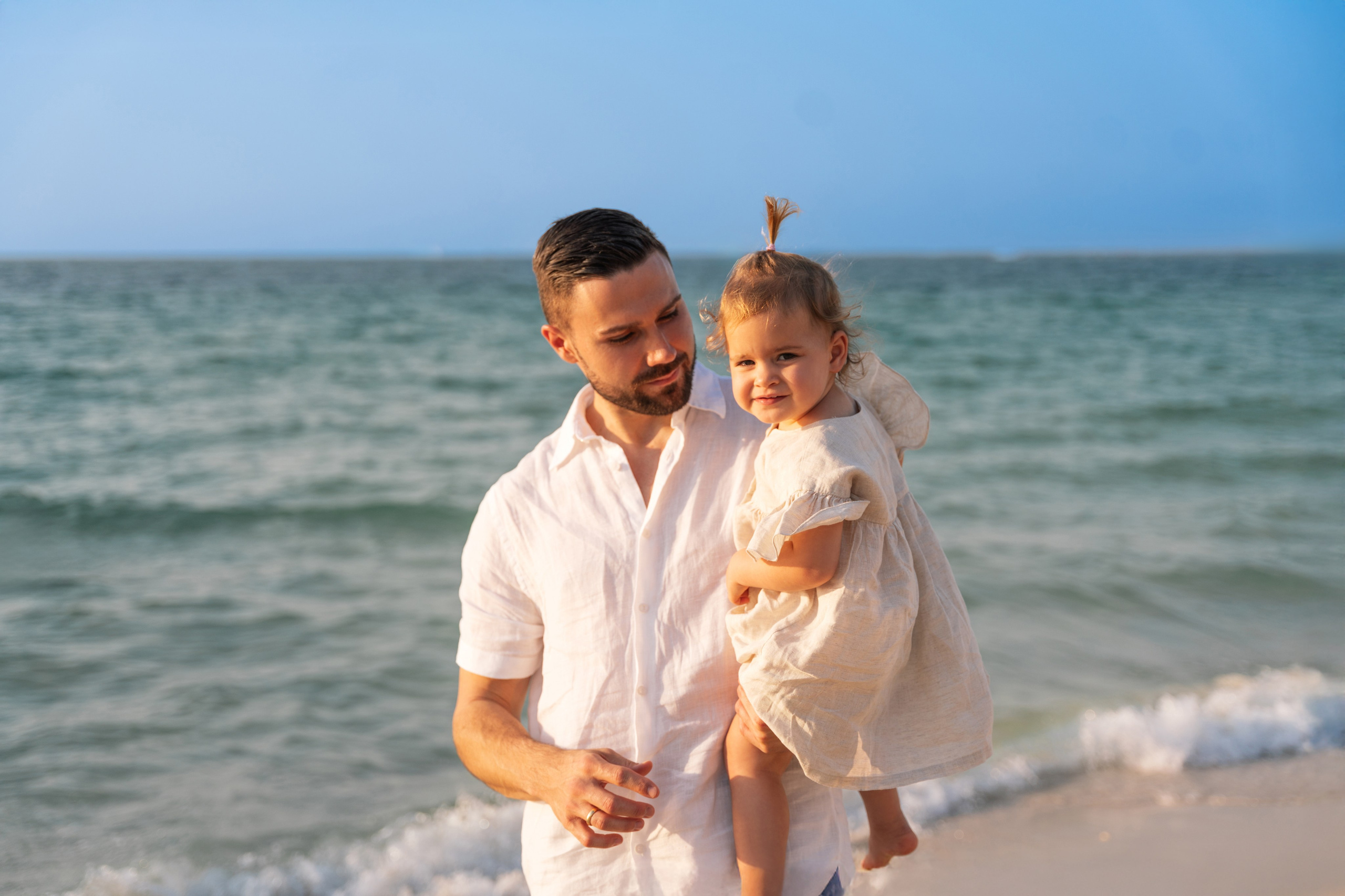 Beach day. Angela Iakovleva — Family Photographer in Dubai