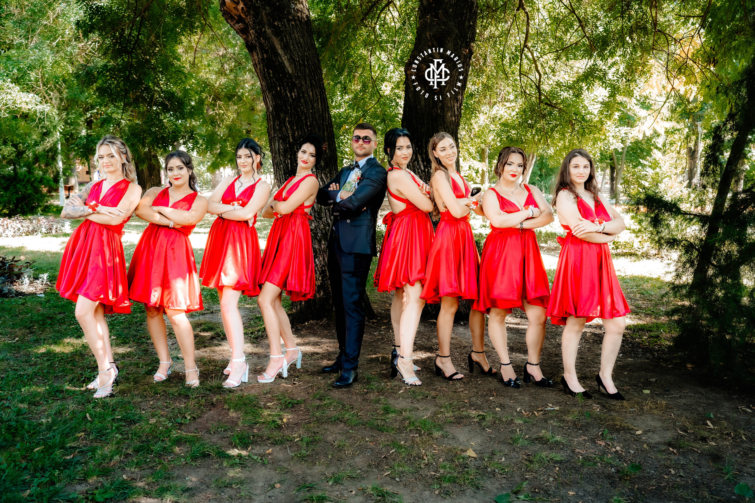 WEDDING PHOTOGRAPHY. DESPRE NOI