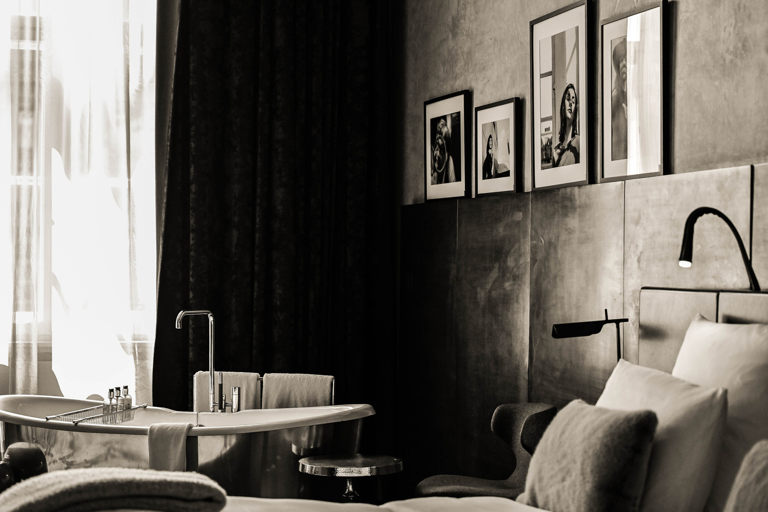 Architektonisches Interiordetail im Das Stue Hotel Berlin