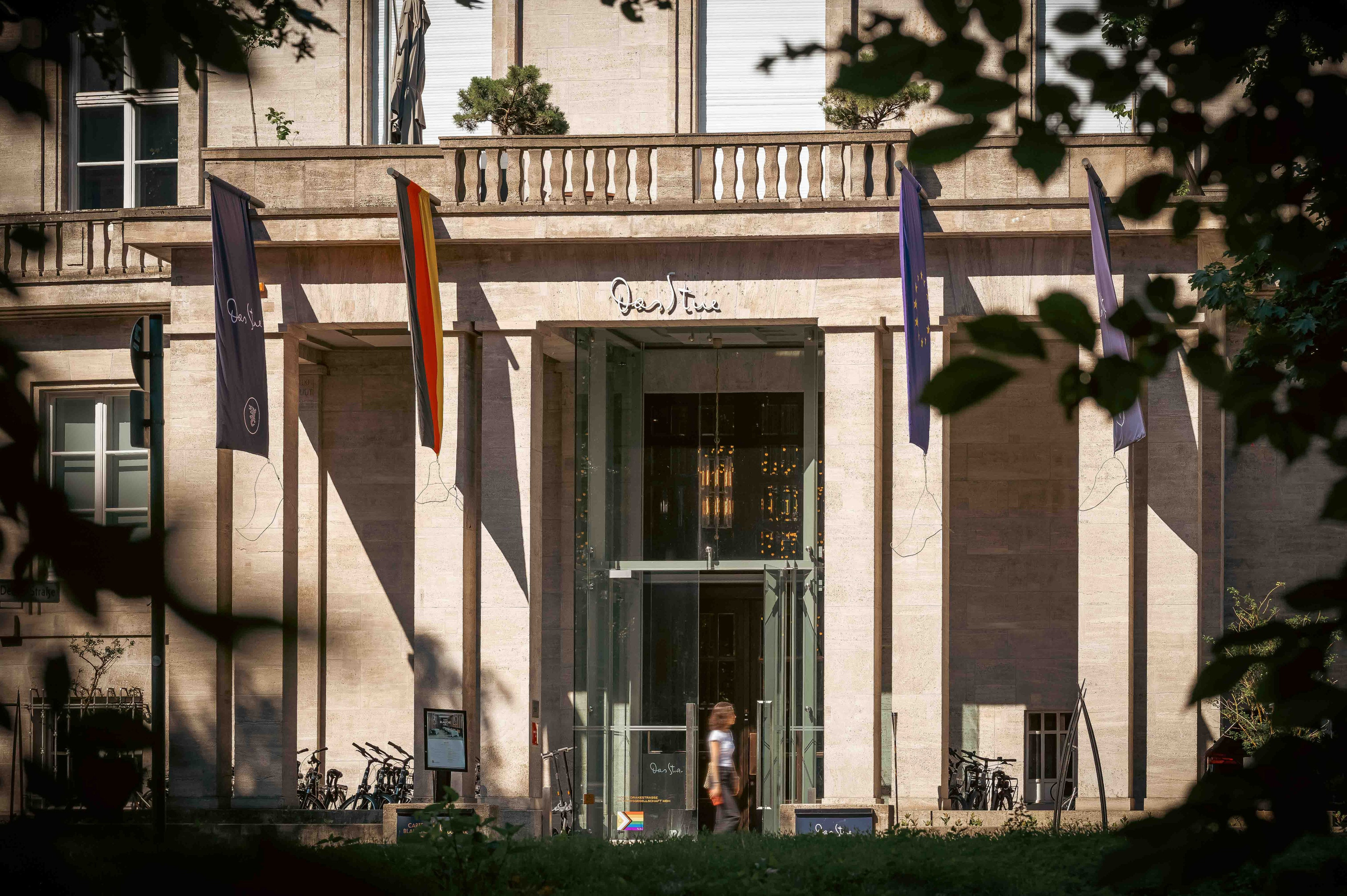Interiorfotografie des Eingangsbereichs im Das Stue Hotel Berlin
